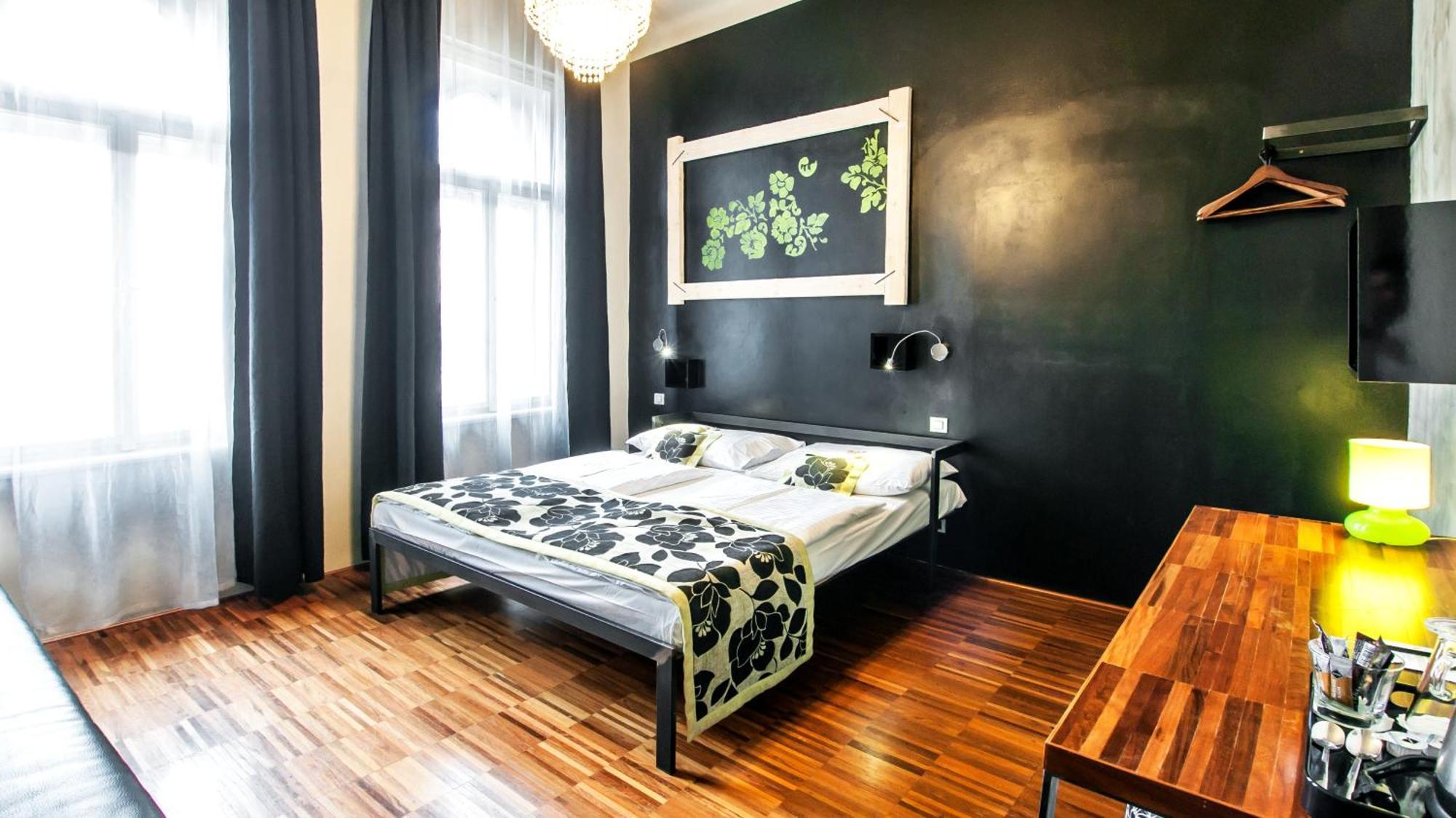 Classic Double Room,1209832738:JPEG