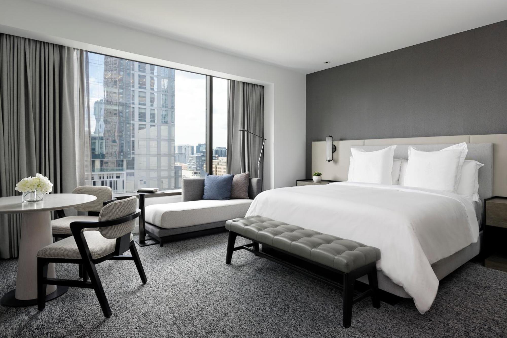 Chambre Lit King-Size Deluxe - Accessible aux Personnes à Mobilité Réduite