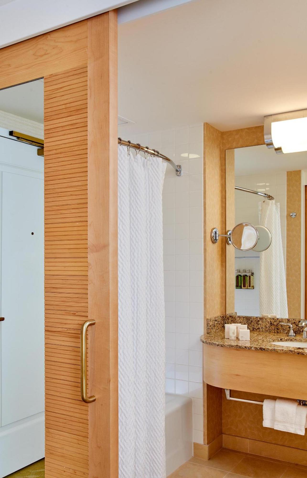 Junior Suite,1210410595:JPEG