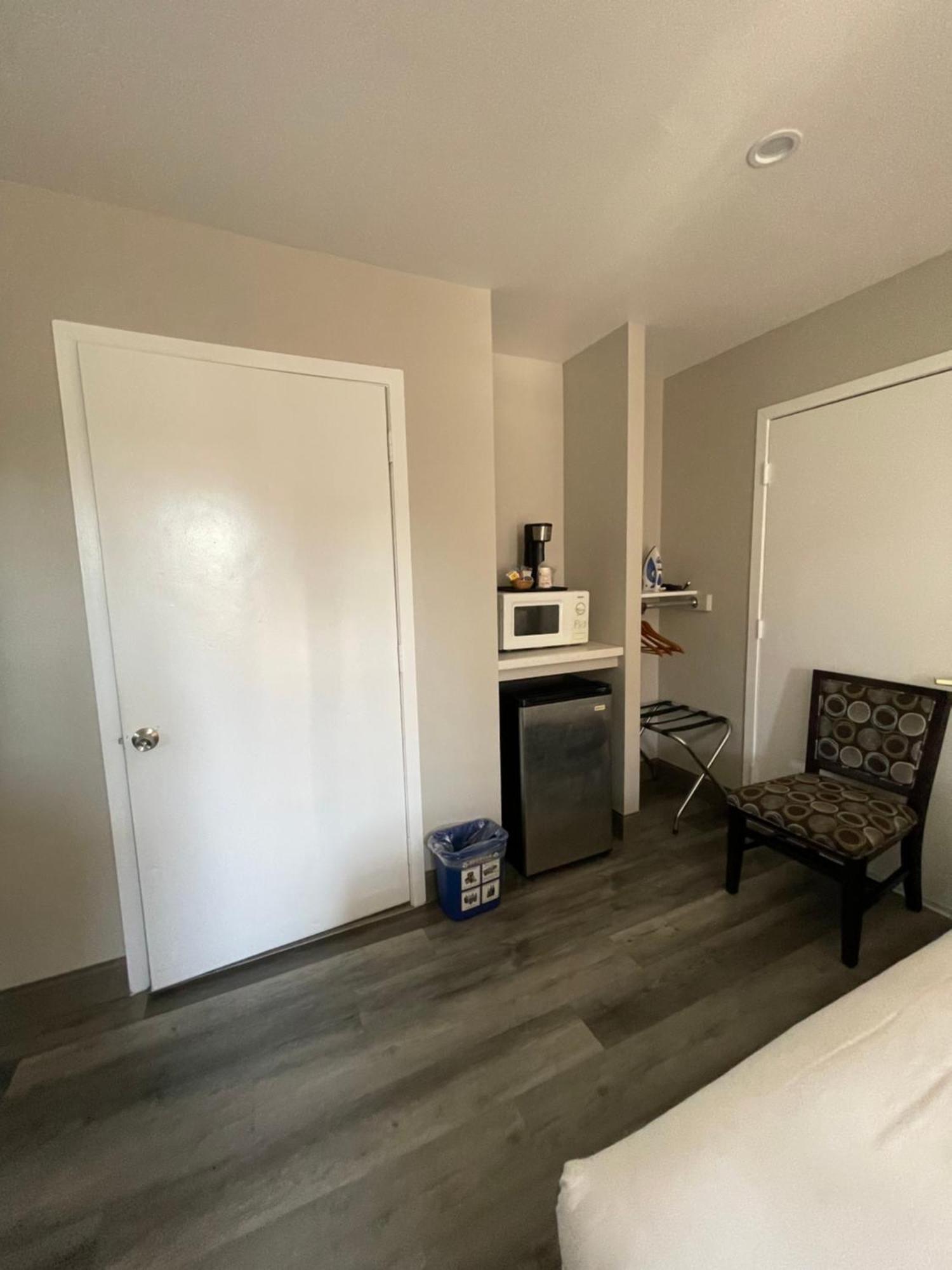 Habitación adaptada para personas con movilidad reducida - 1 cama grande - No fumadores