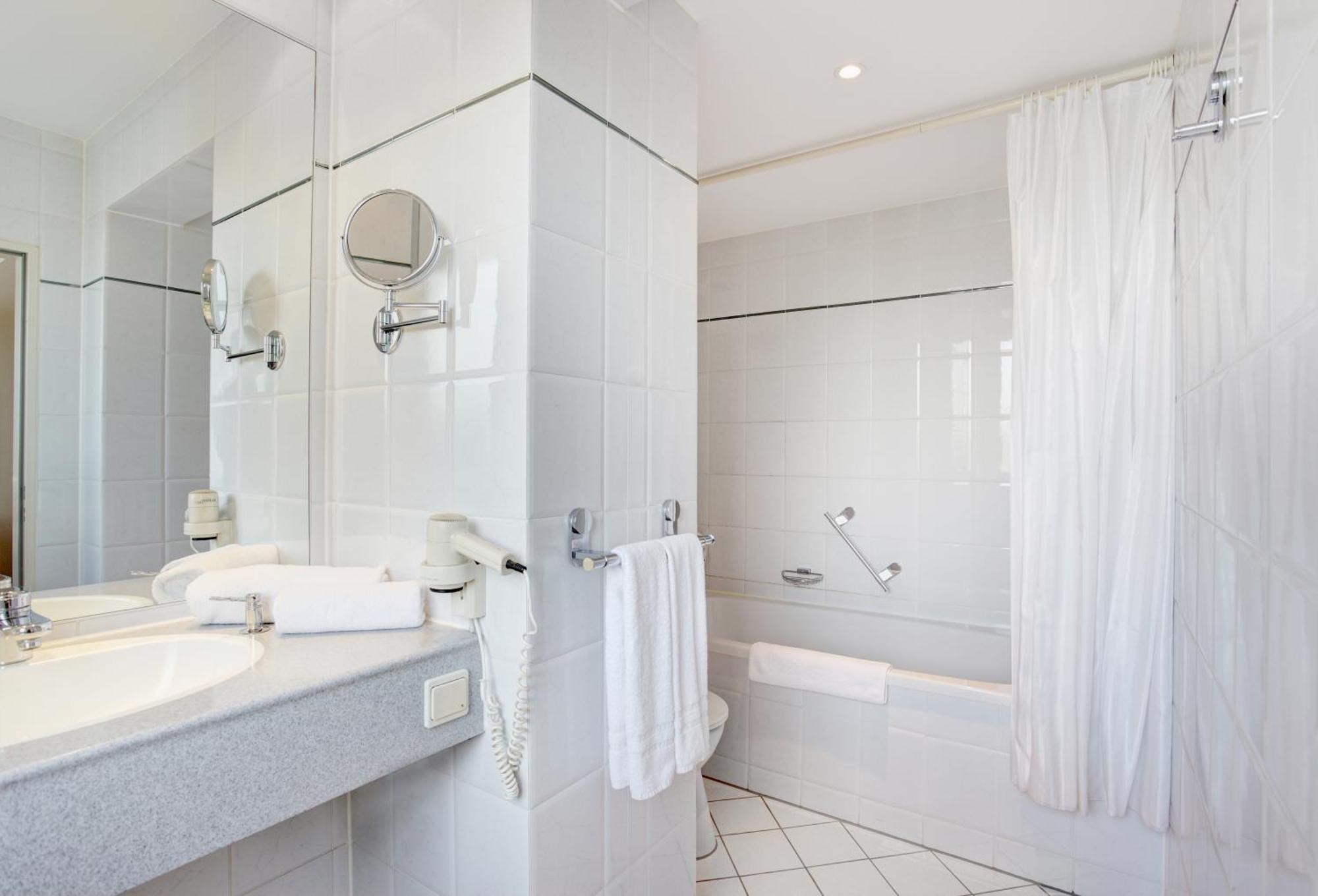 Chambre Double ou Lits Jumeaux de Luxe avec Kitchenette