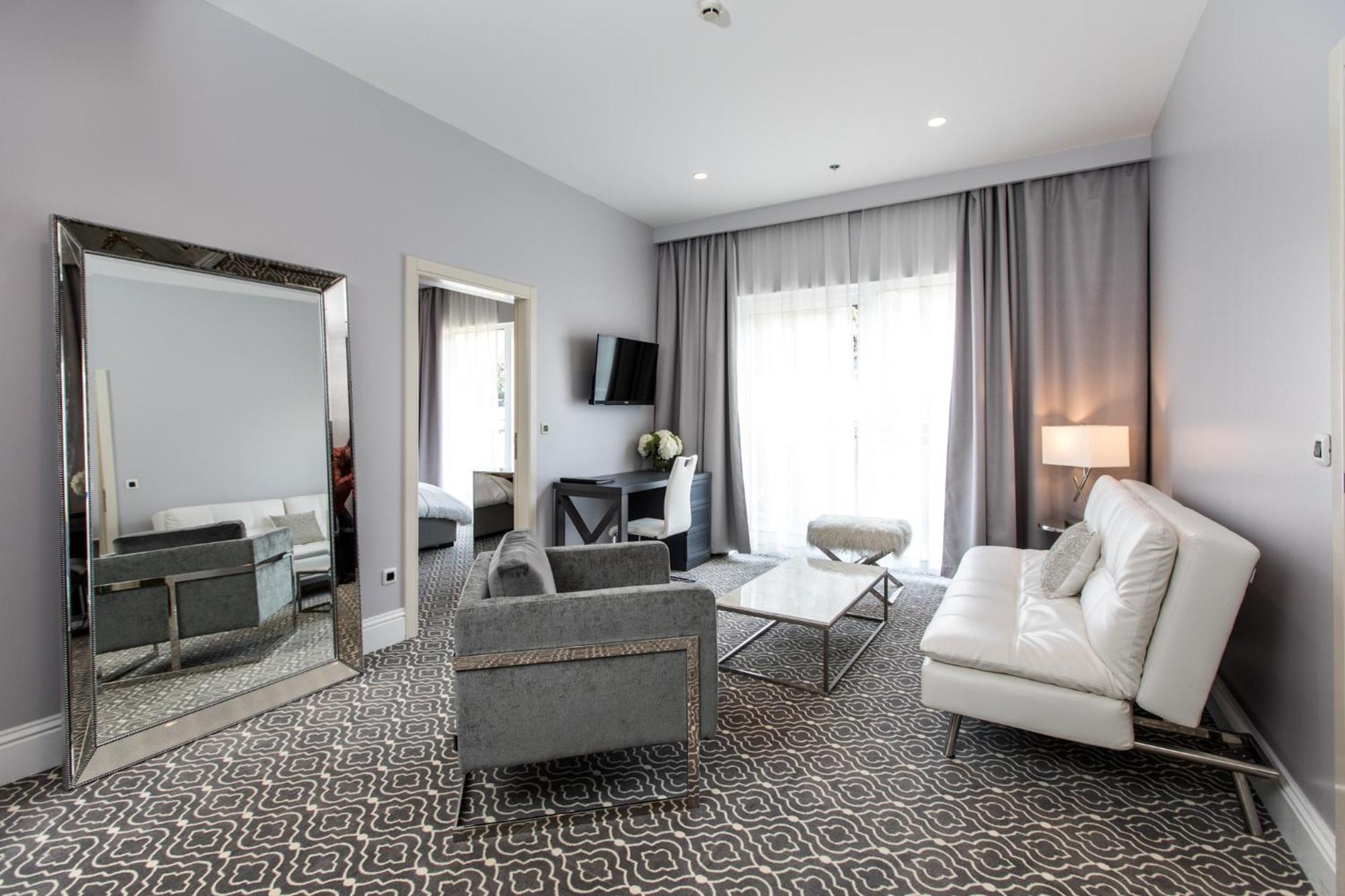 Suite Lit King-Size de Luxe avec Balcon