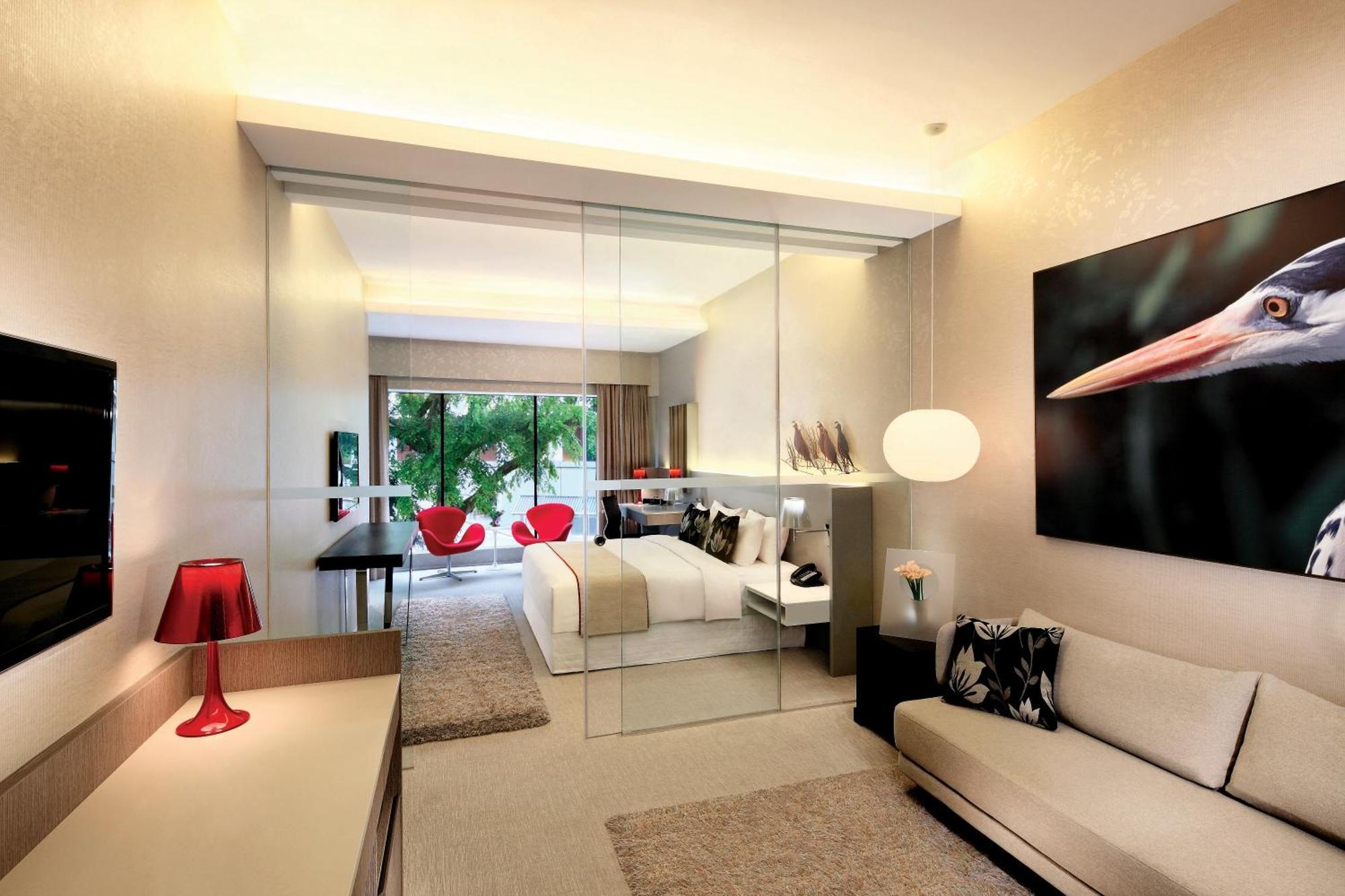 Executive Suite,1600222314:JPEG