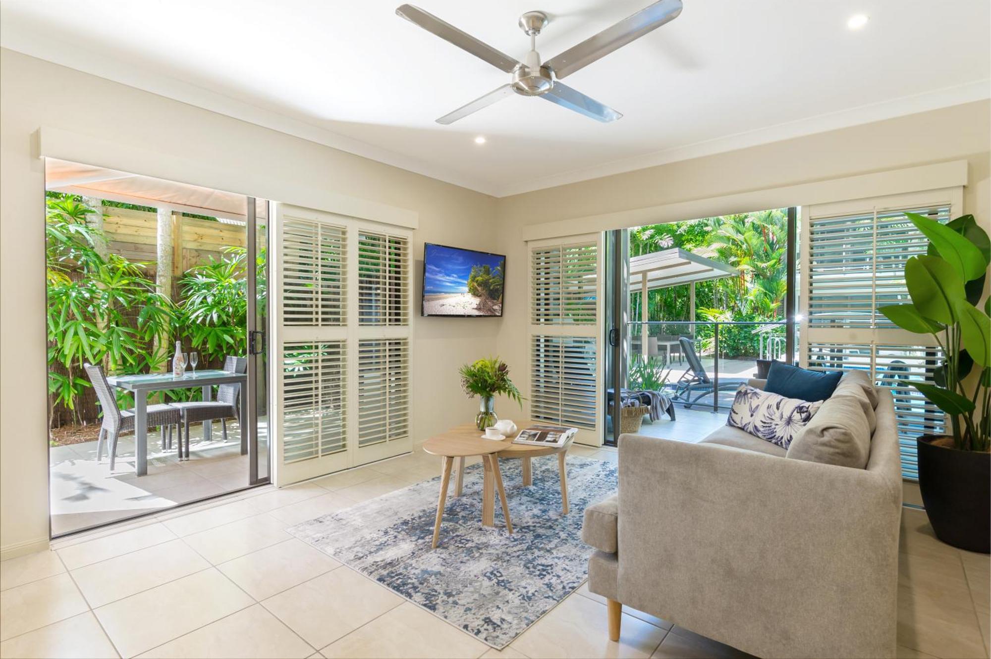 One-Bedroom Apartment with Pool Access and Hot Tub,79099374:JPEG