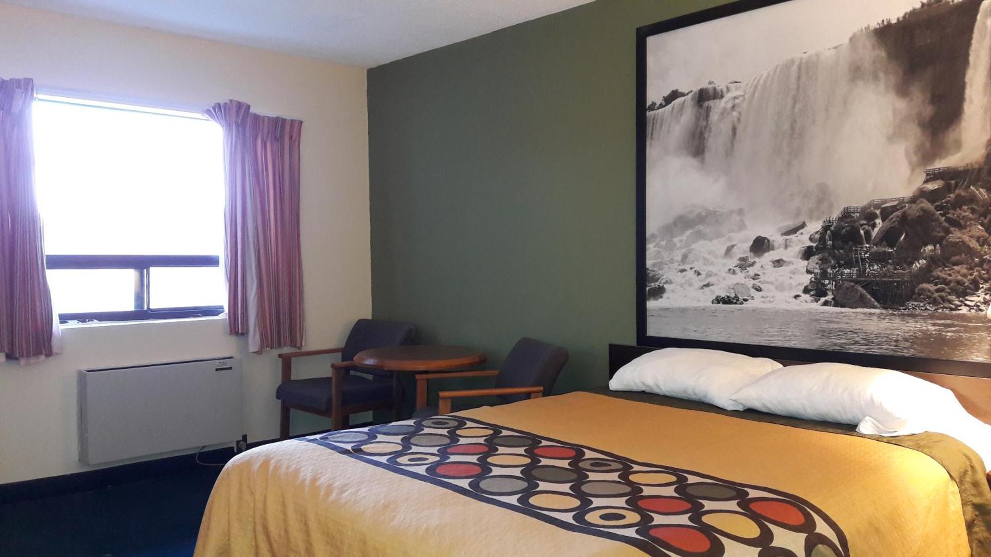 Chambre Lit Queen-Size - Non-Fumeurs
