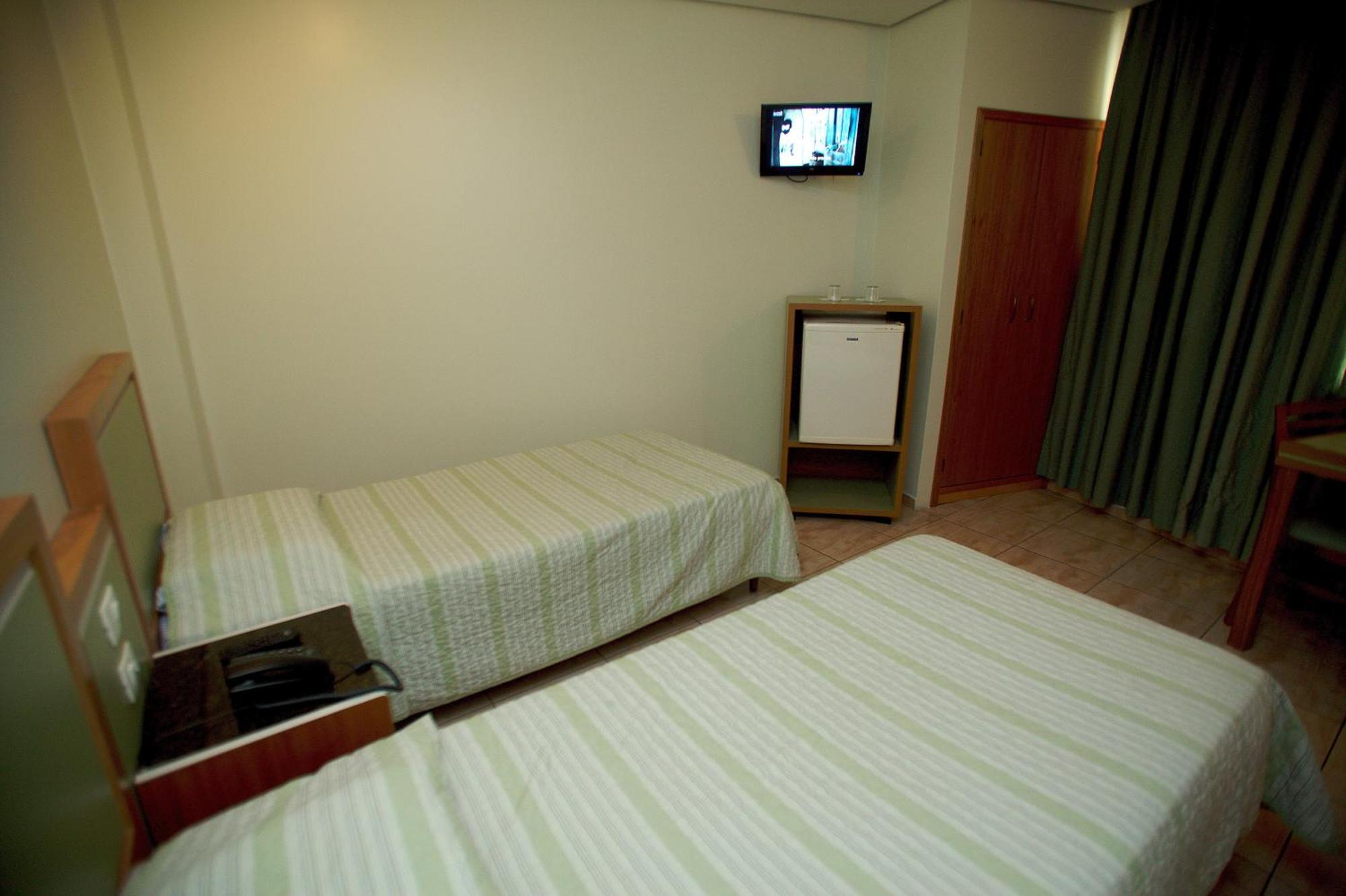 Room Selected at Check,1212674443:JPEG