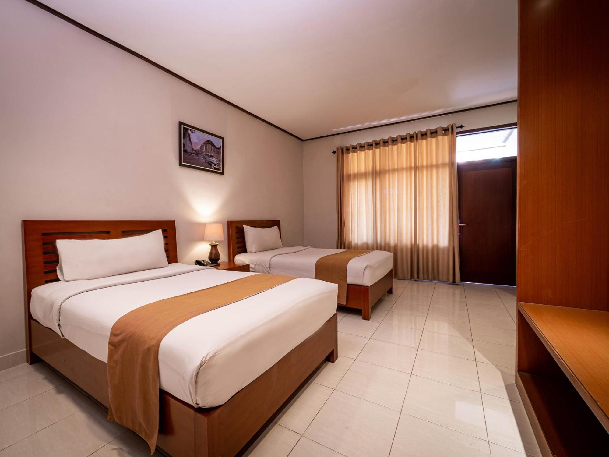 Deluxe Double or Twin Room Pool View,1212735112:JPEG
