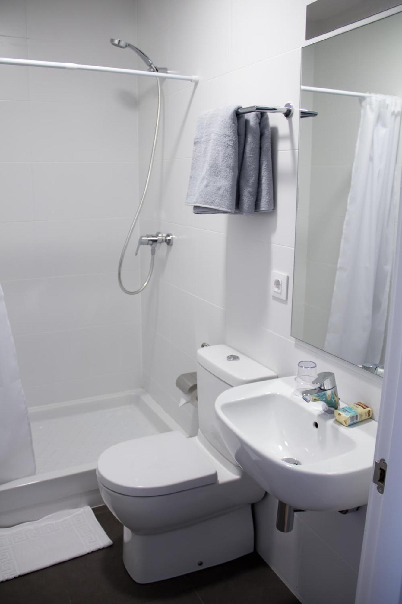 Twin Room Balcony,1399918604:JPEG