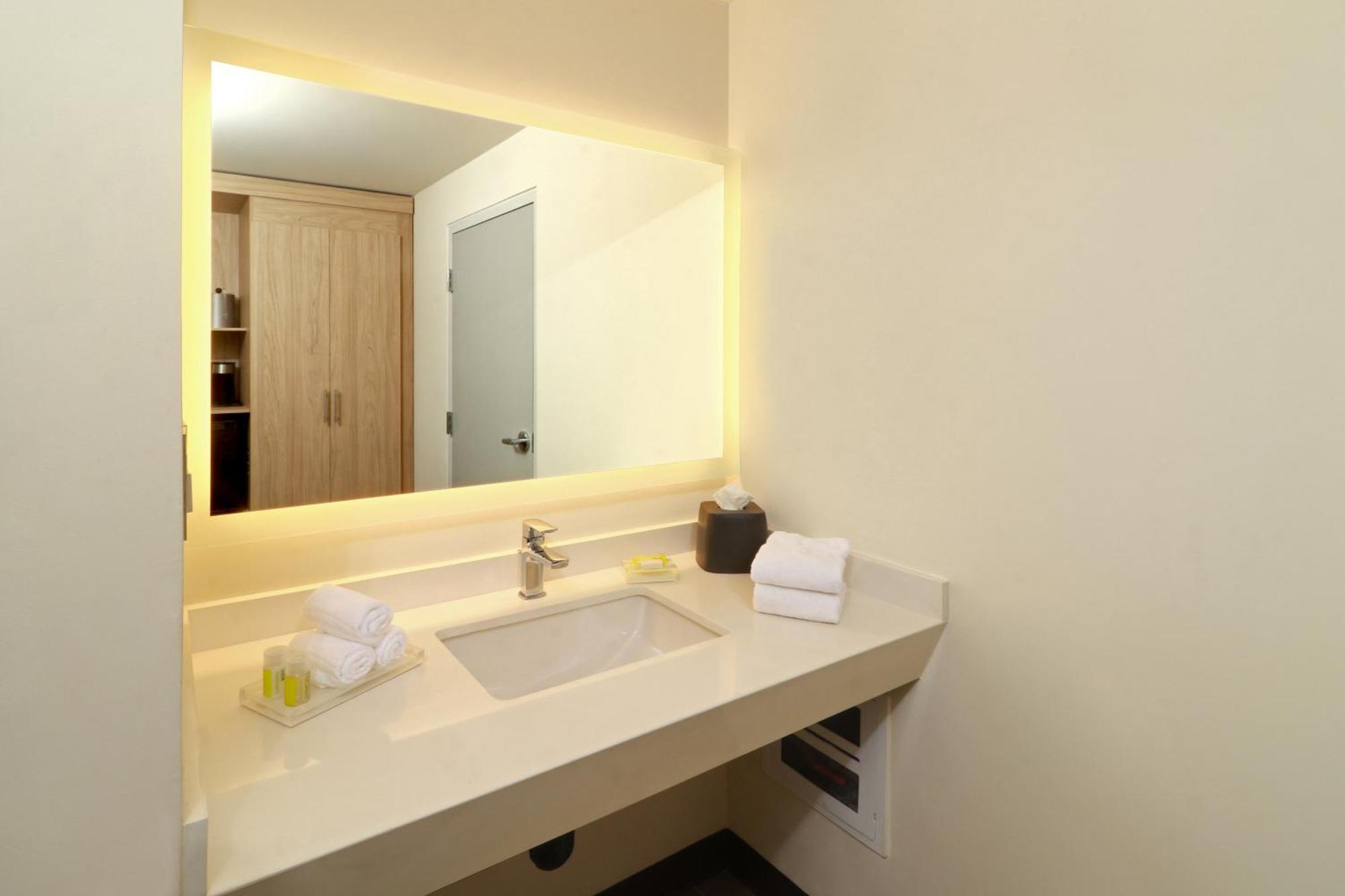 Habitación Estándar con cama extragrande - Adaptada para personas de movilidad reducida