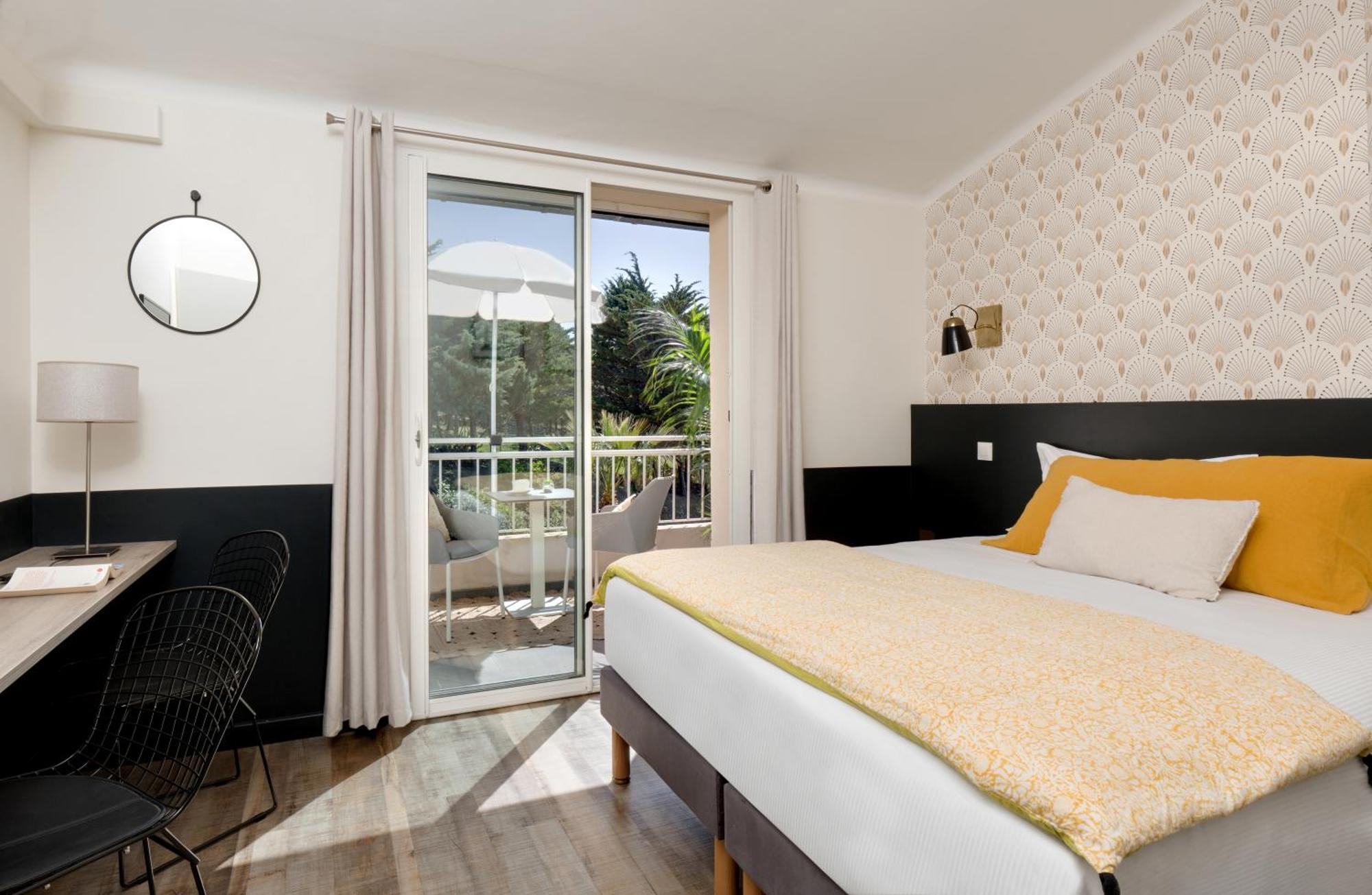 Double Room Garden View