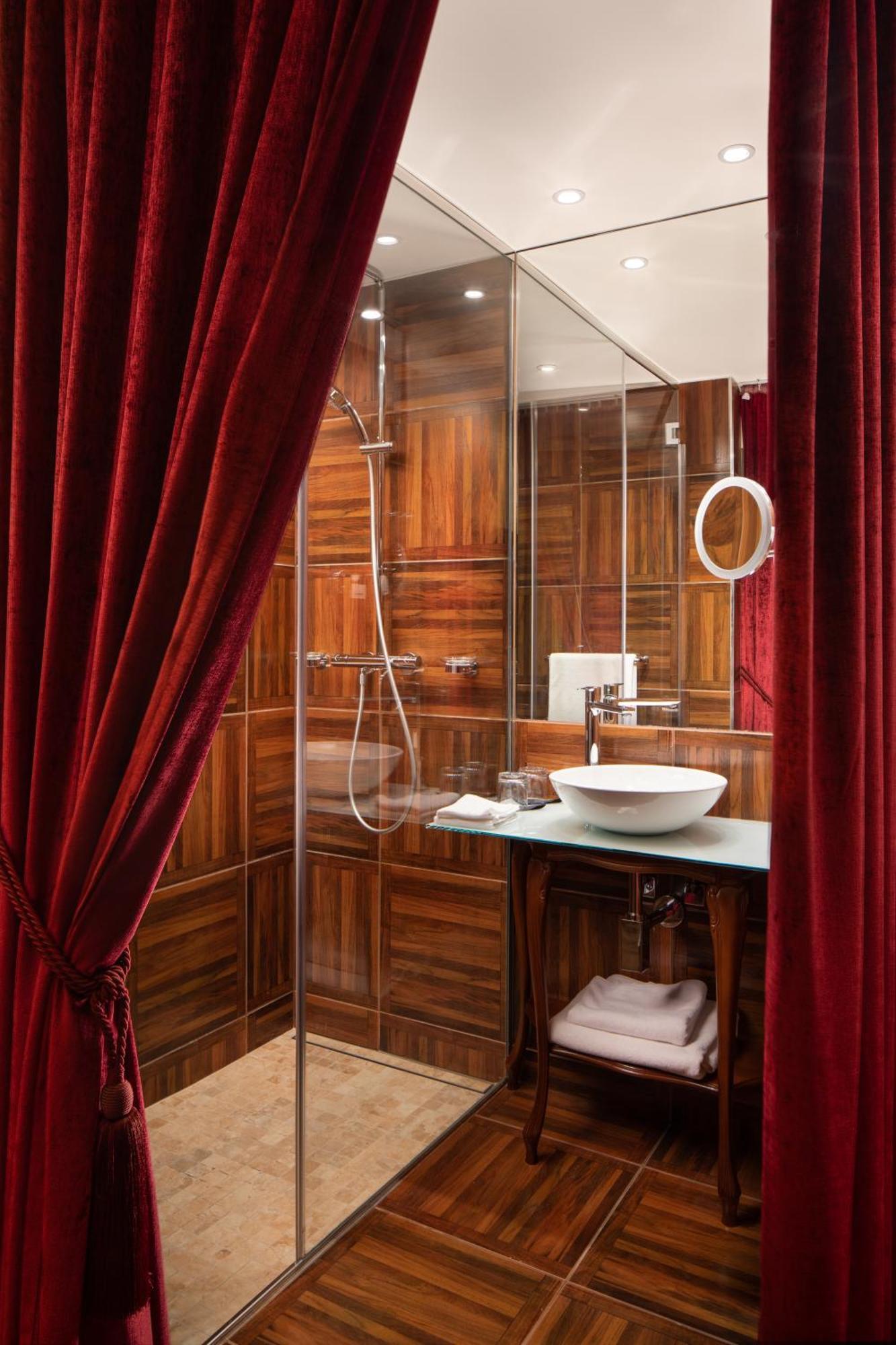 Chambre Lit King-Size Supérieure