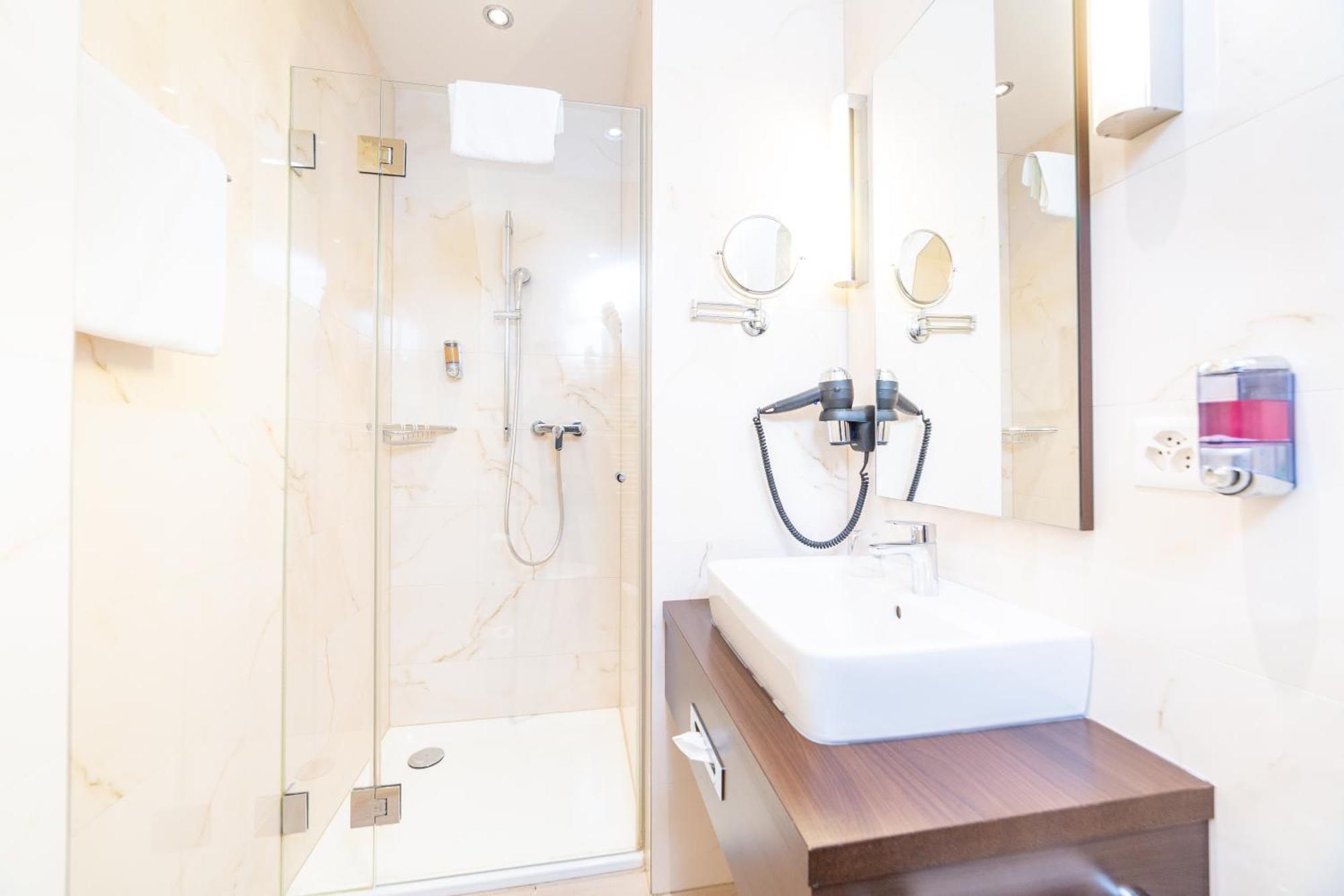 Chambre Simple Moderne