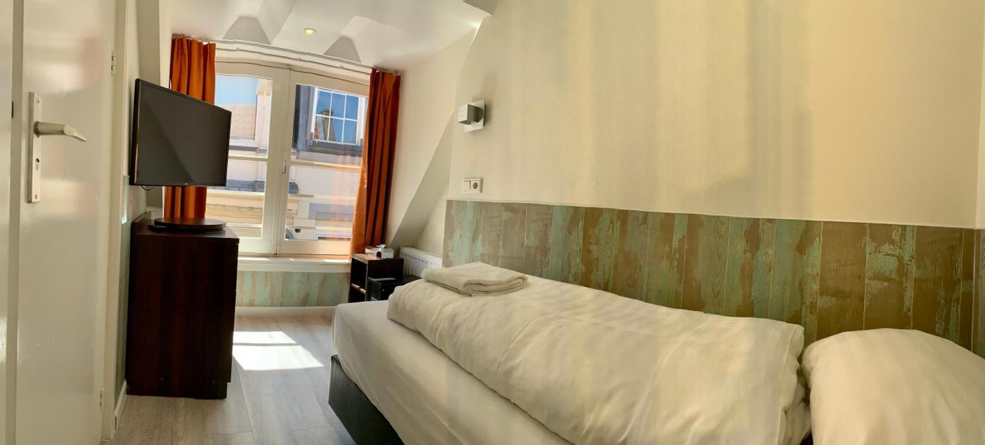 Eenpersoonskamer met Eigen Badkamer