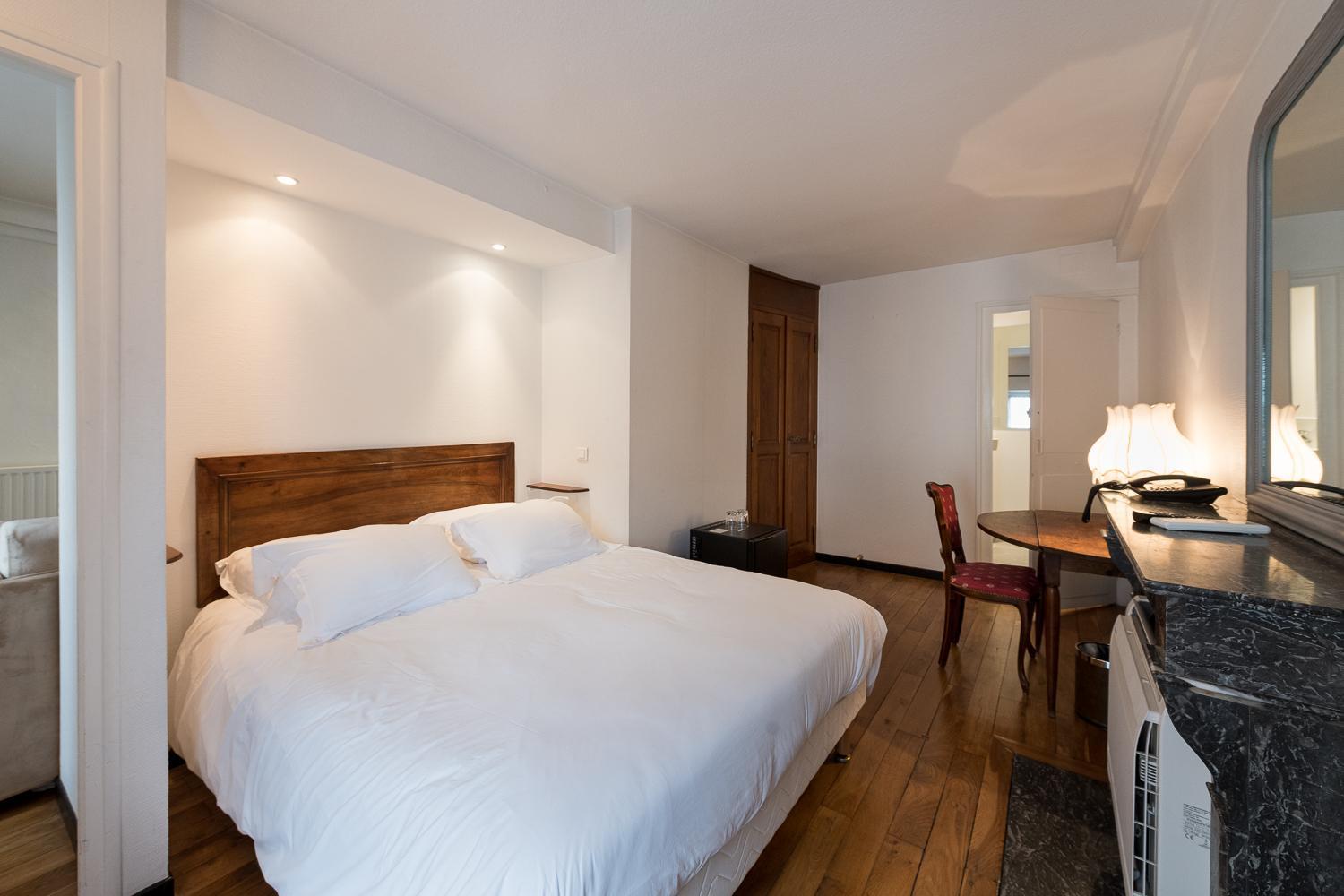 Superior Quadruple Room,1224476053:JPEG