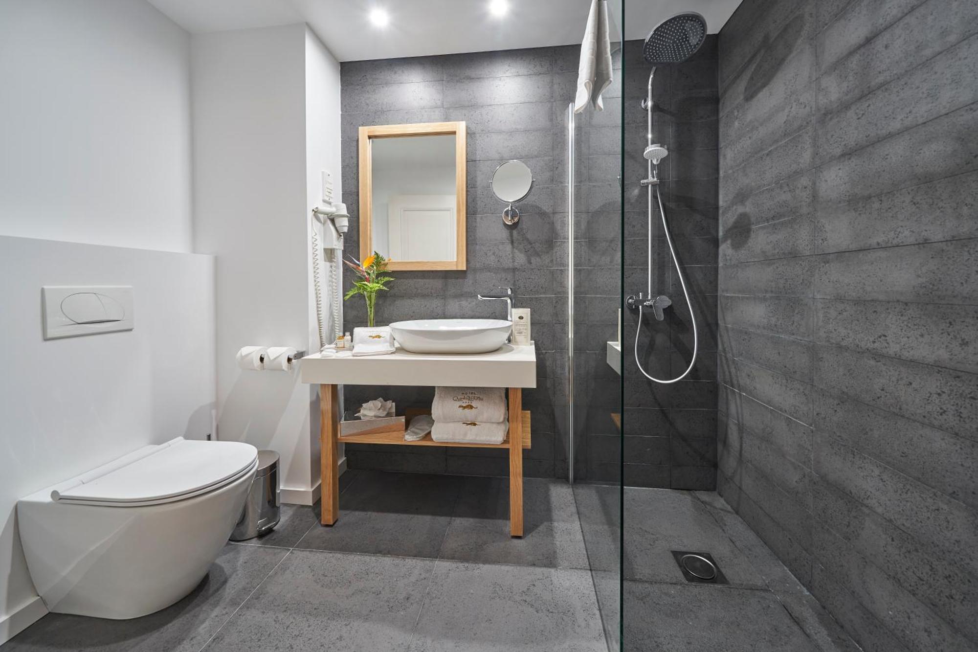 Quarto Twin Superior com Vista Mar