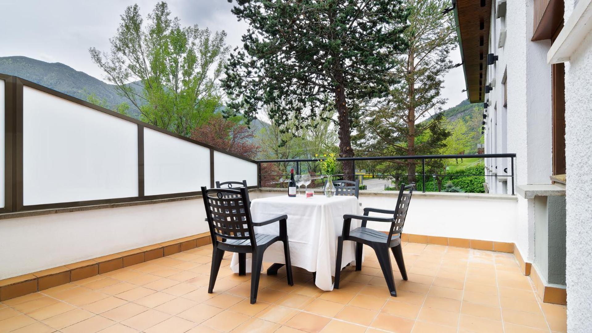 Chambre Double ou Lits Jumeaux avec Terrasse