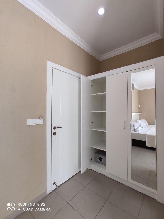 Dreibettzimmer mit Balkon