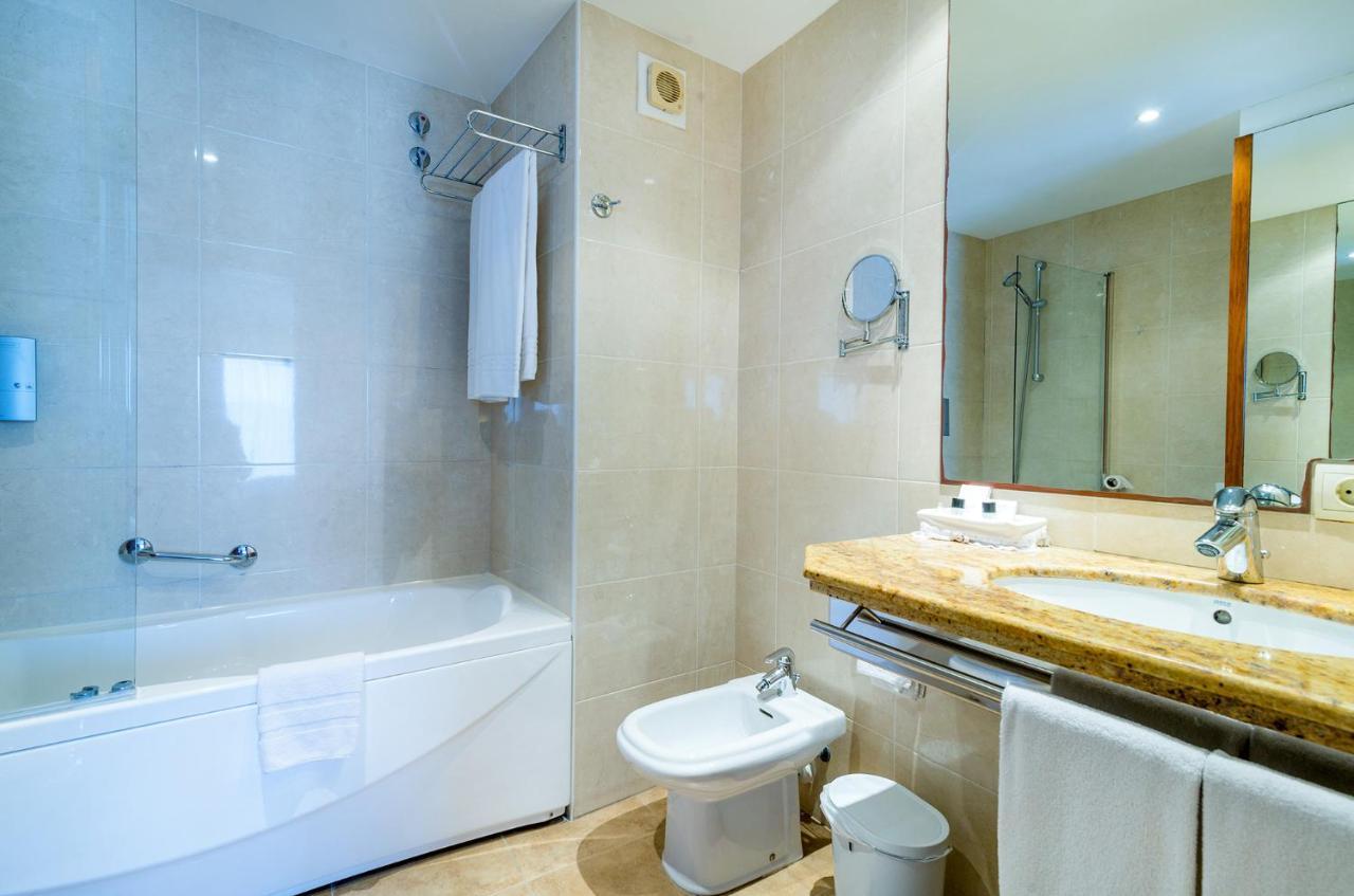 Superior Tweepersoonskamer met Hydromassage en Uitzicht op Zee