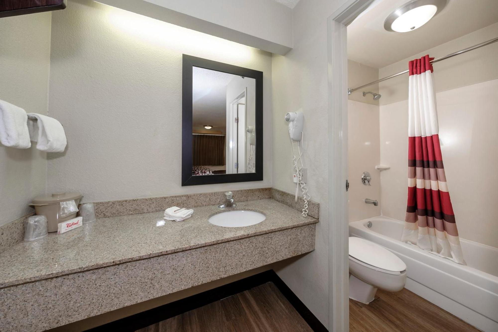 Deluxe Room with Two Double Beds Non-Smoking