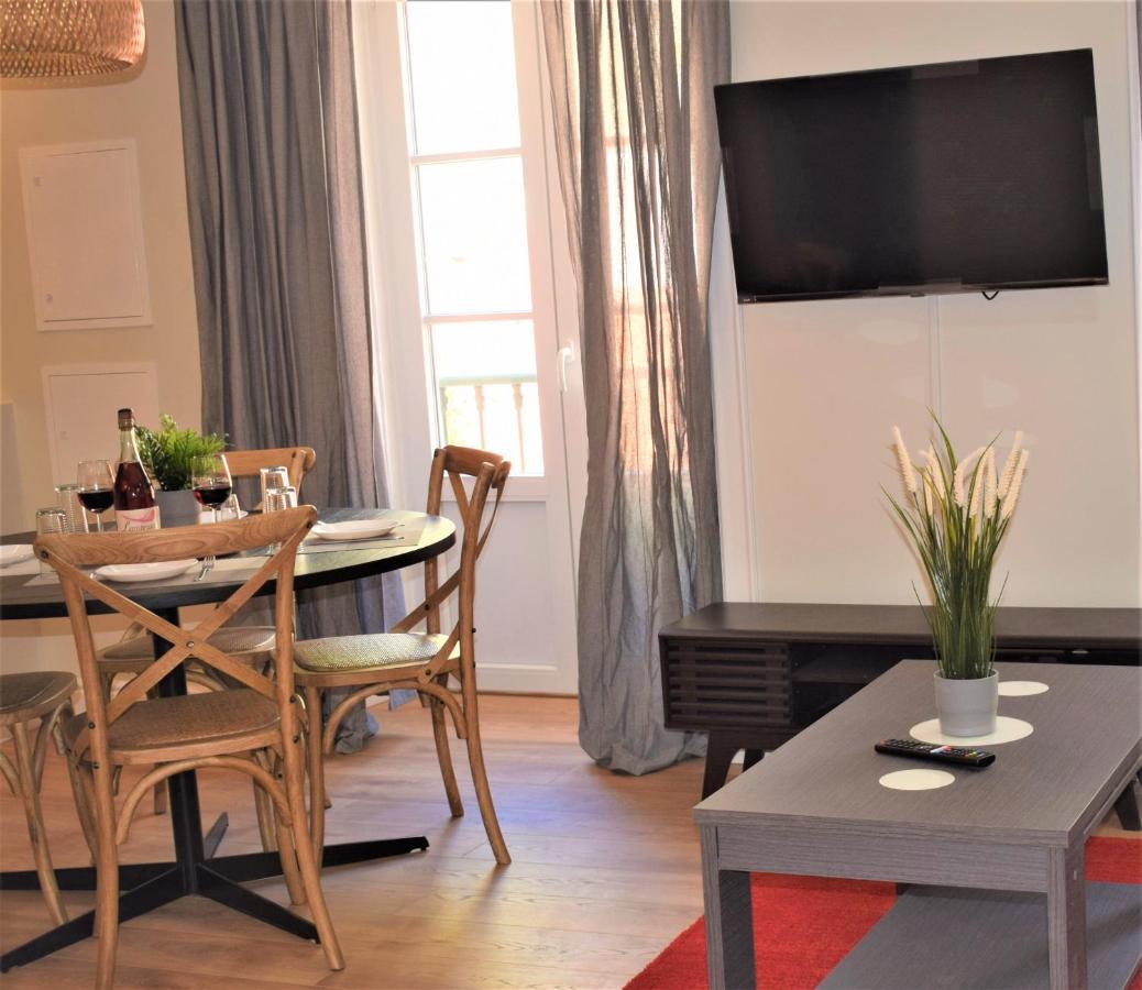 Apartamento com 2 Quartos