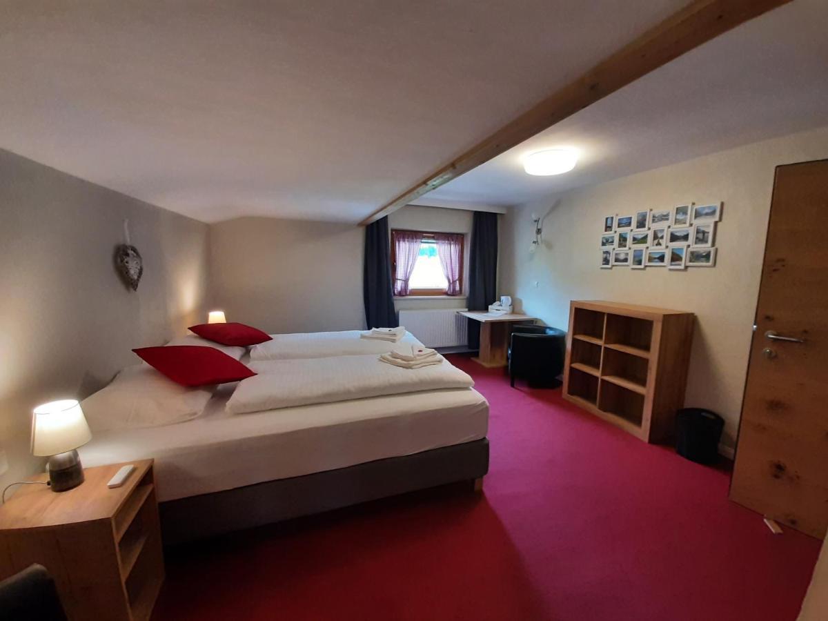 Kamer met Kingsize Bed