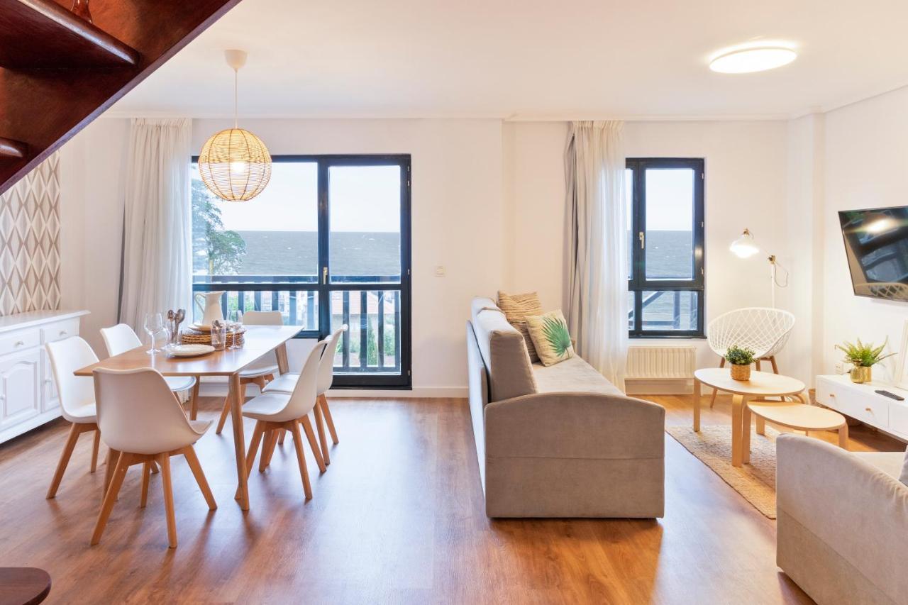 Apartamento de 3 dormitorios y vistas al mar
