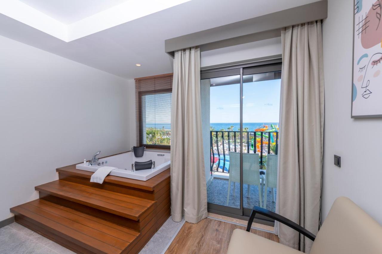 Deluxe Tweepersoonskamer met Uitzicht op Zee