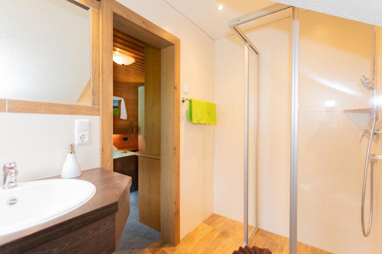 Doppelzimmer mit Balkon