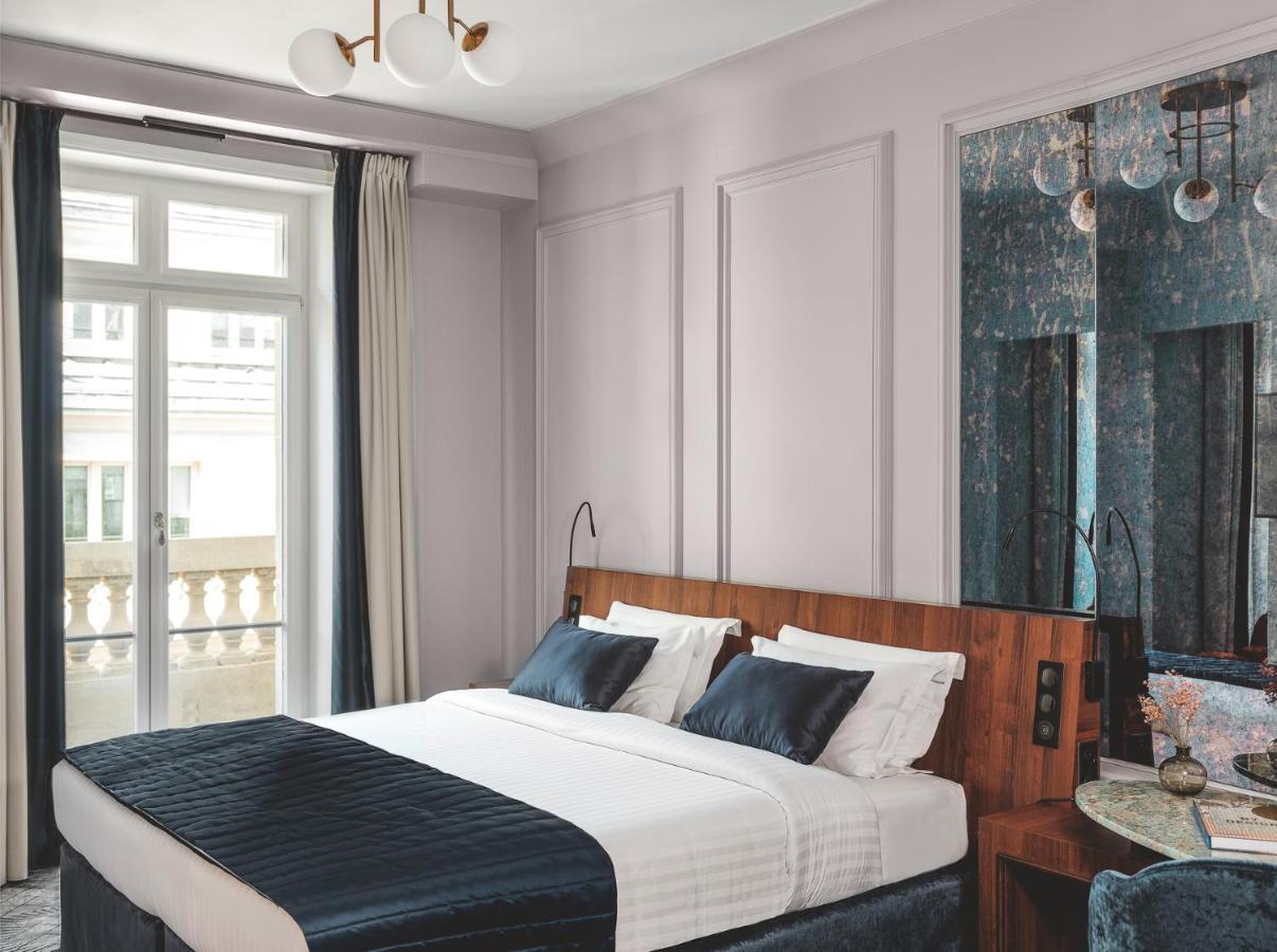 Chambre Signature avec 1 Lit Queen-Size et Balcon