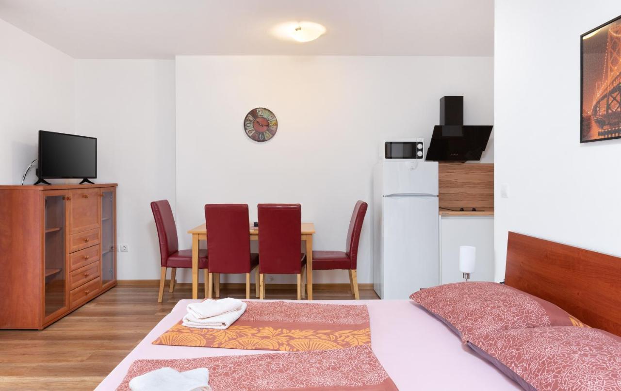 Deluxe Studio mit Doppelbett