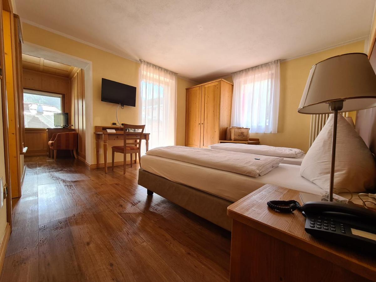 Double or Twin Room,1248394036:JPEG