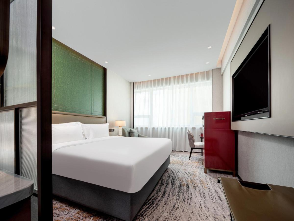 Superior Queen Room Limited Offer