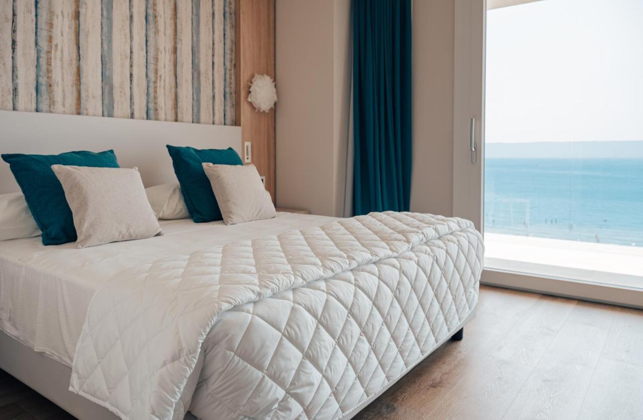 Suite mit Queensize-Doppelbett und Meerblick