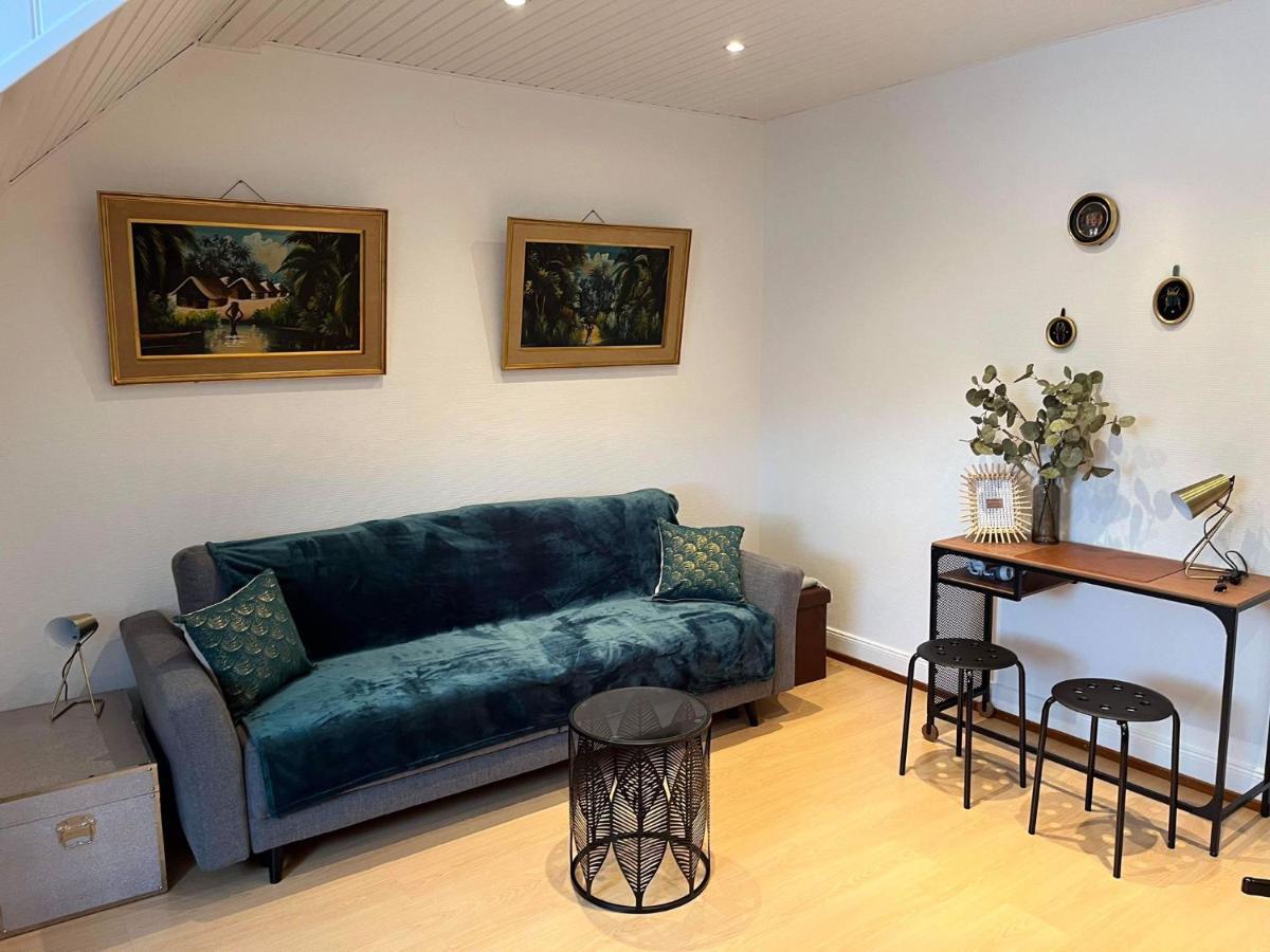 One-Bedroom Apartment,1257816985:JPEG