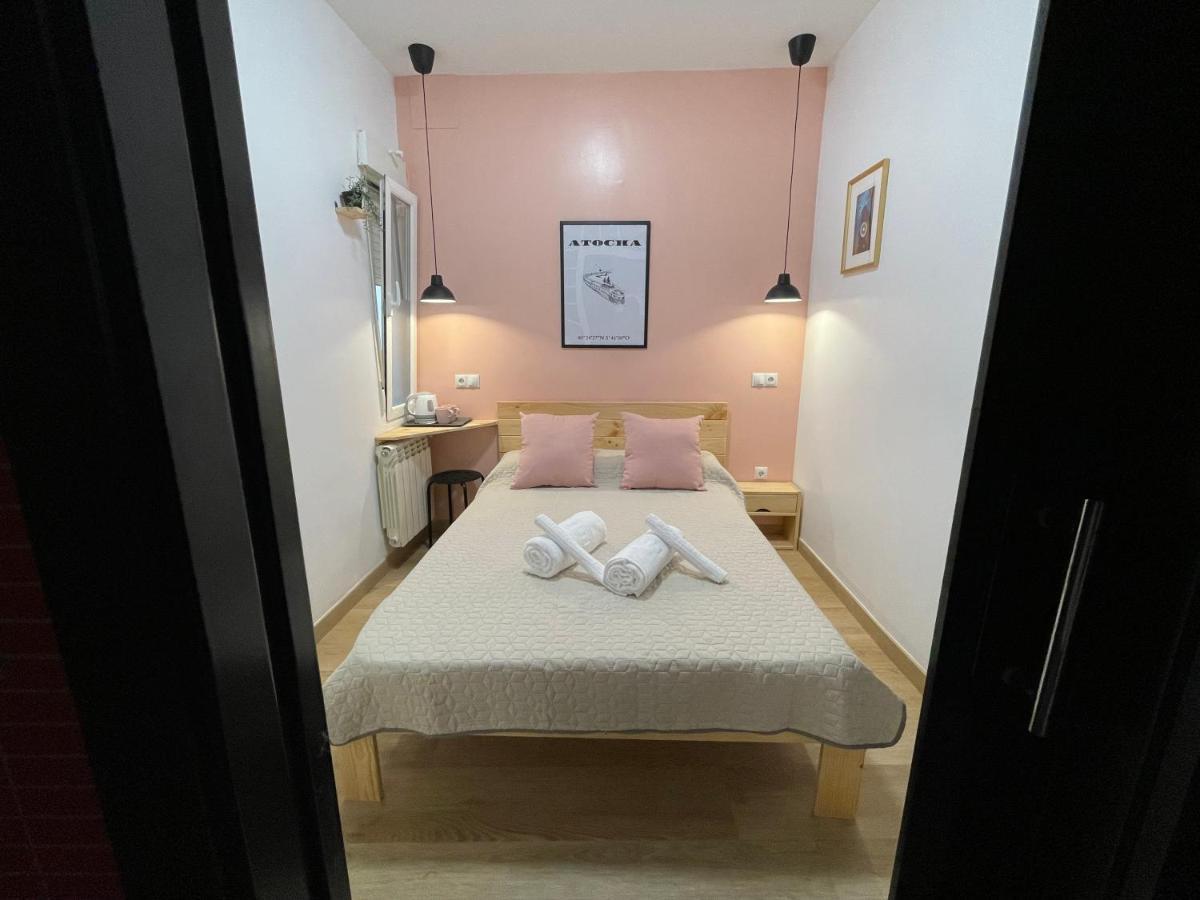 Small Double Room,1260507121:JPEG