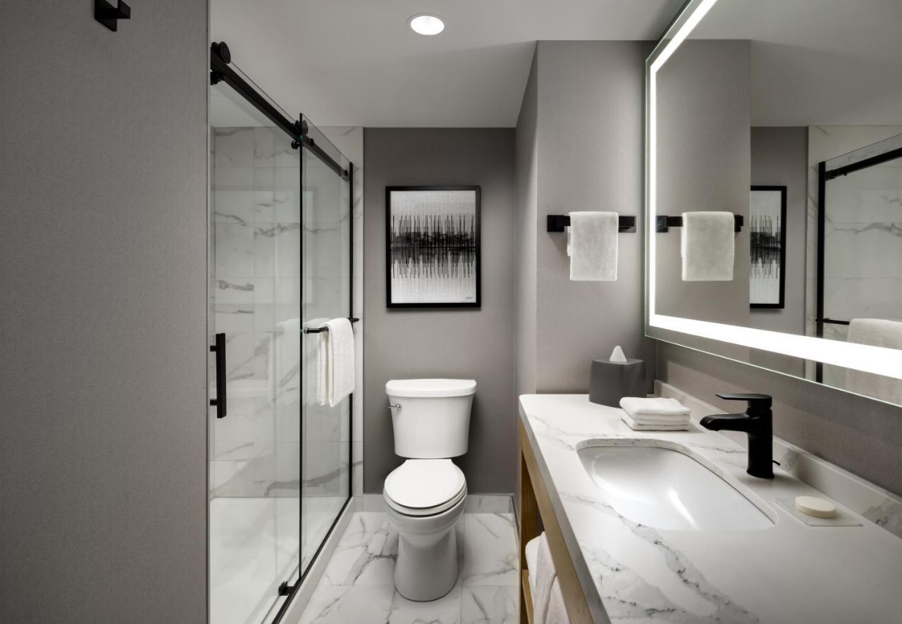Chambre Lit King-Size avec Canapé-Lit - Vue sur Ville