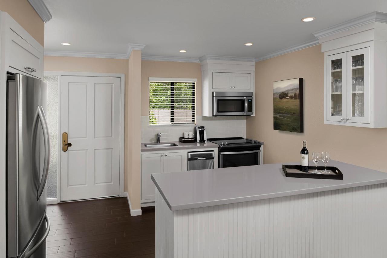 Cottages One Bedroom Suite with Two Double Beds,1271477782:JPEG