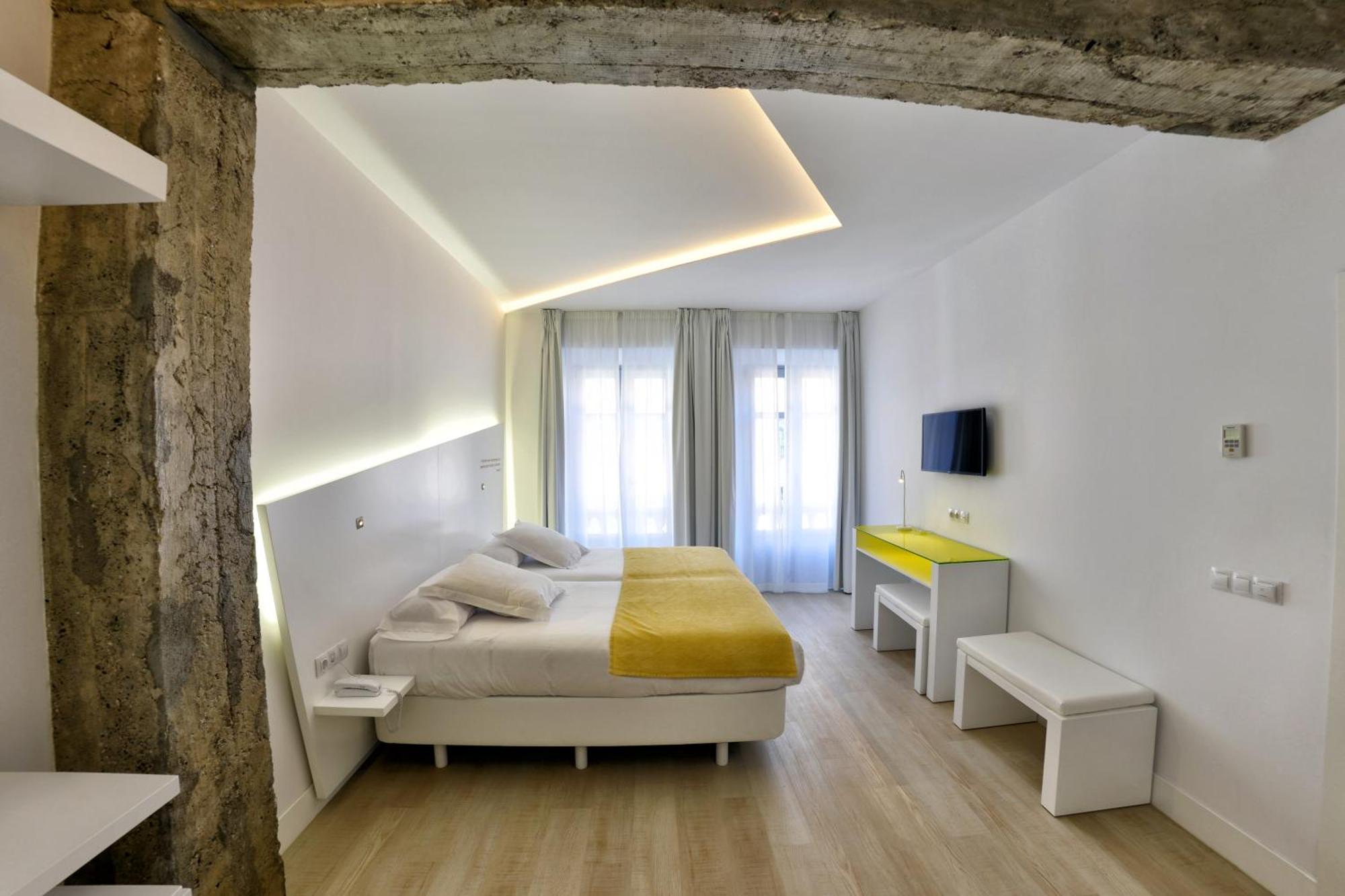 Superior Double or Twin Room,1272598612:JPEG
