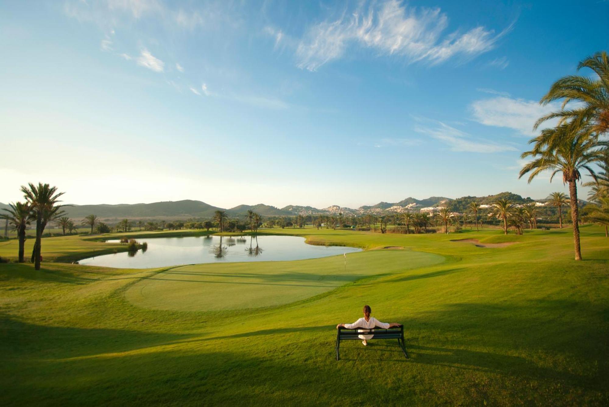 Chambre Lits Jumeaux avec Balcon - Vue sur Golf