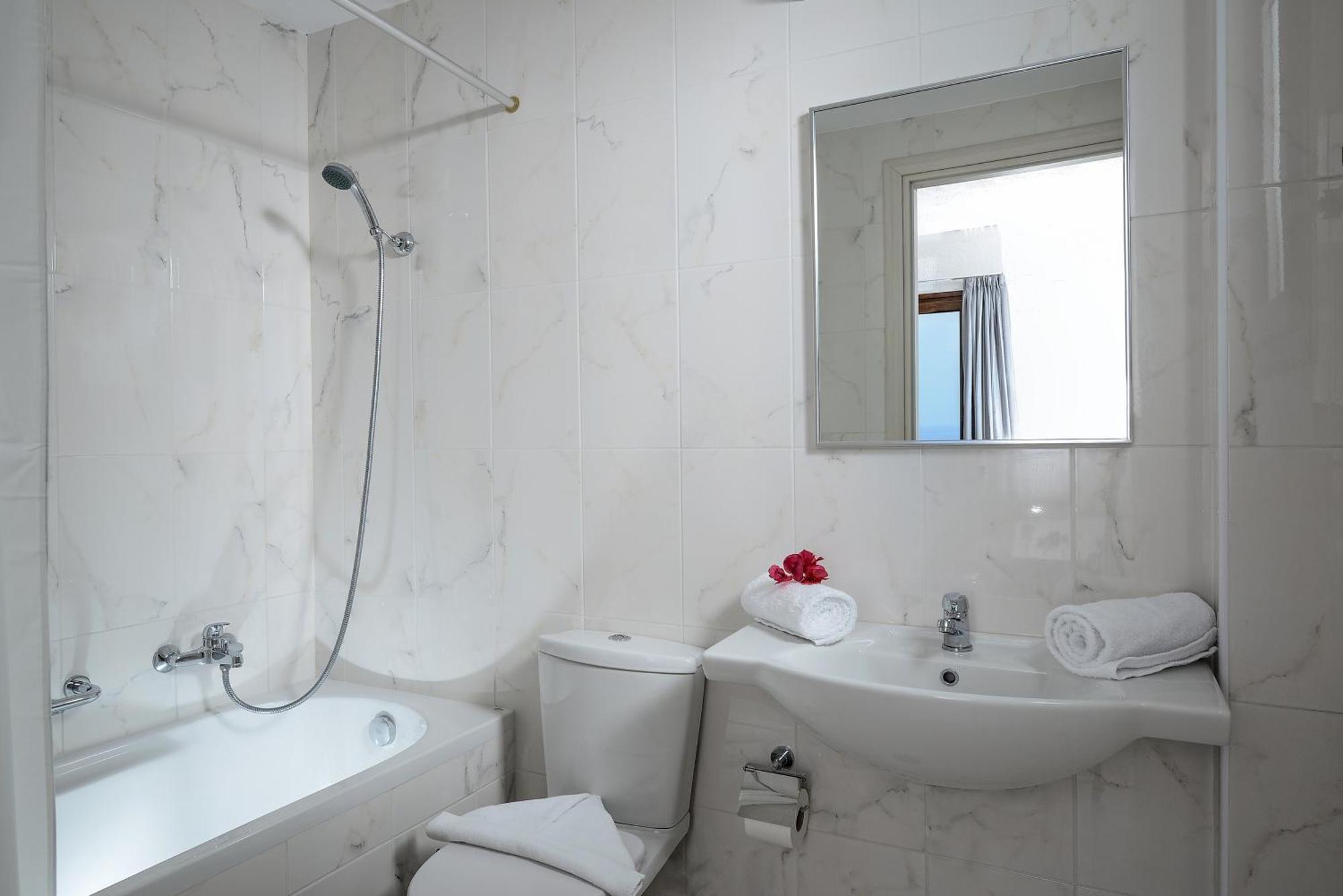 Chambre Double ou Lits Jumeaux Standard - Vue sur Mer
