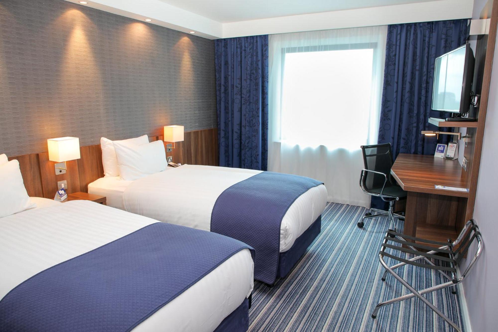 Chambre Lits Jumeaux Standard avec Petit-Déjeuner Chaud Gratuit