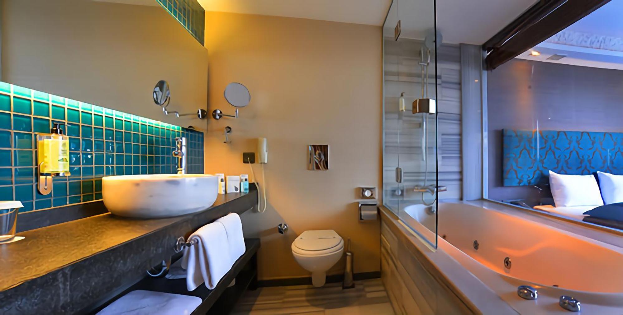 Executive Double Room Bath Balcony,1274931214:JPEG