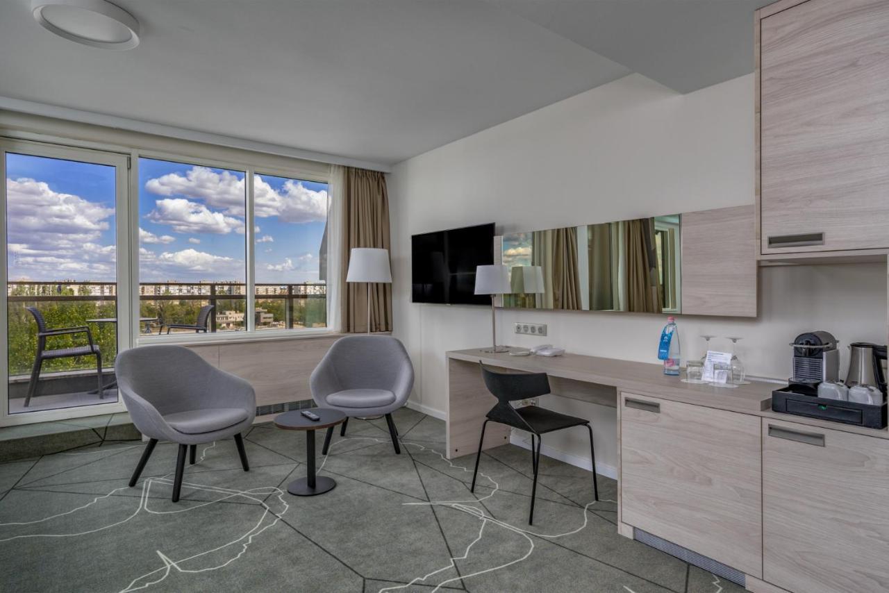 Junior Suite Wellness Fitness Access,1296816823:JPEG