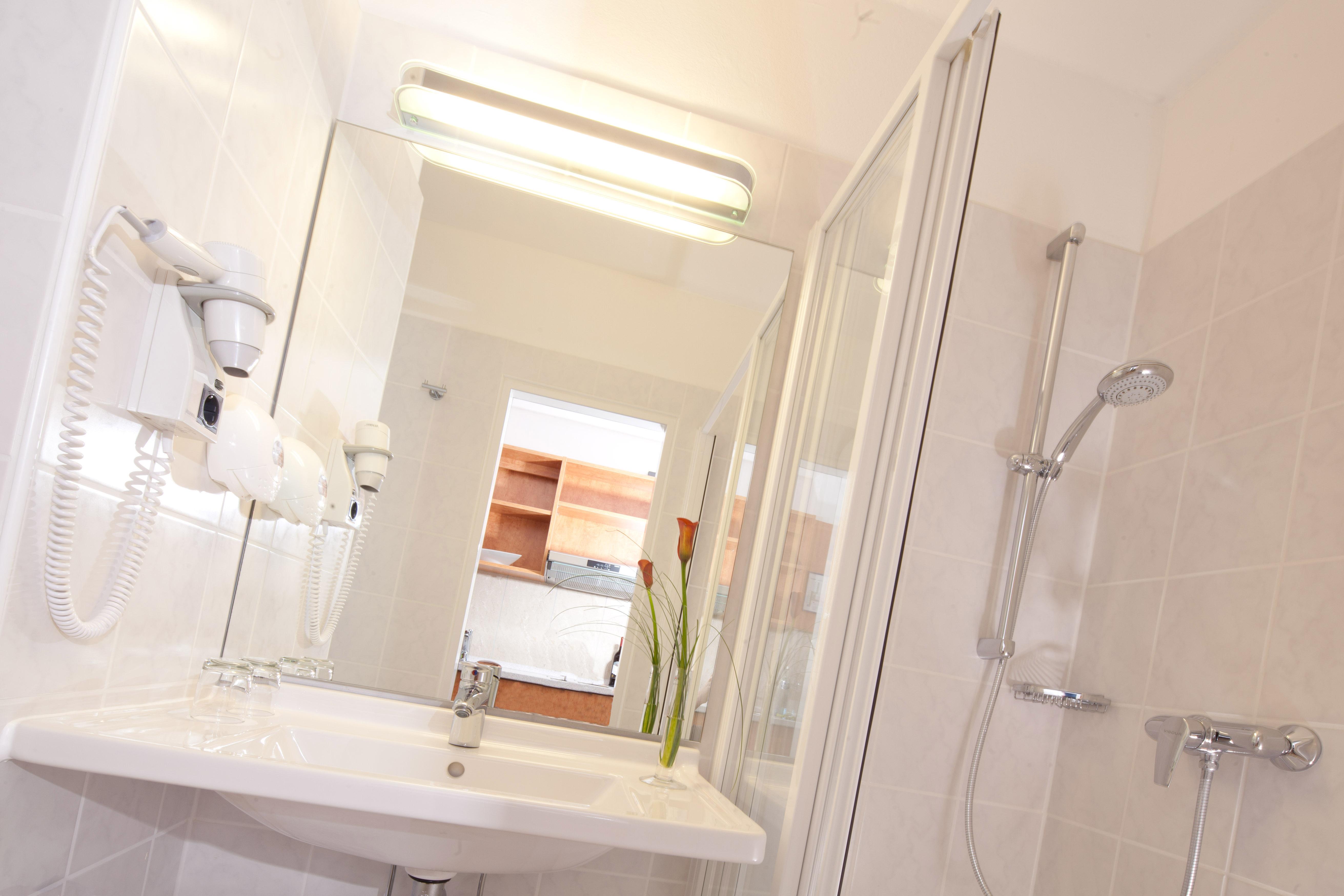 Kamer met Queensize Bed en Balkon