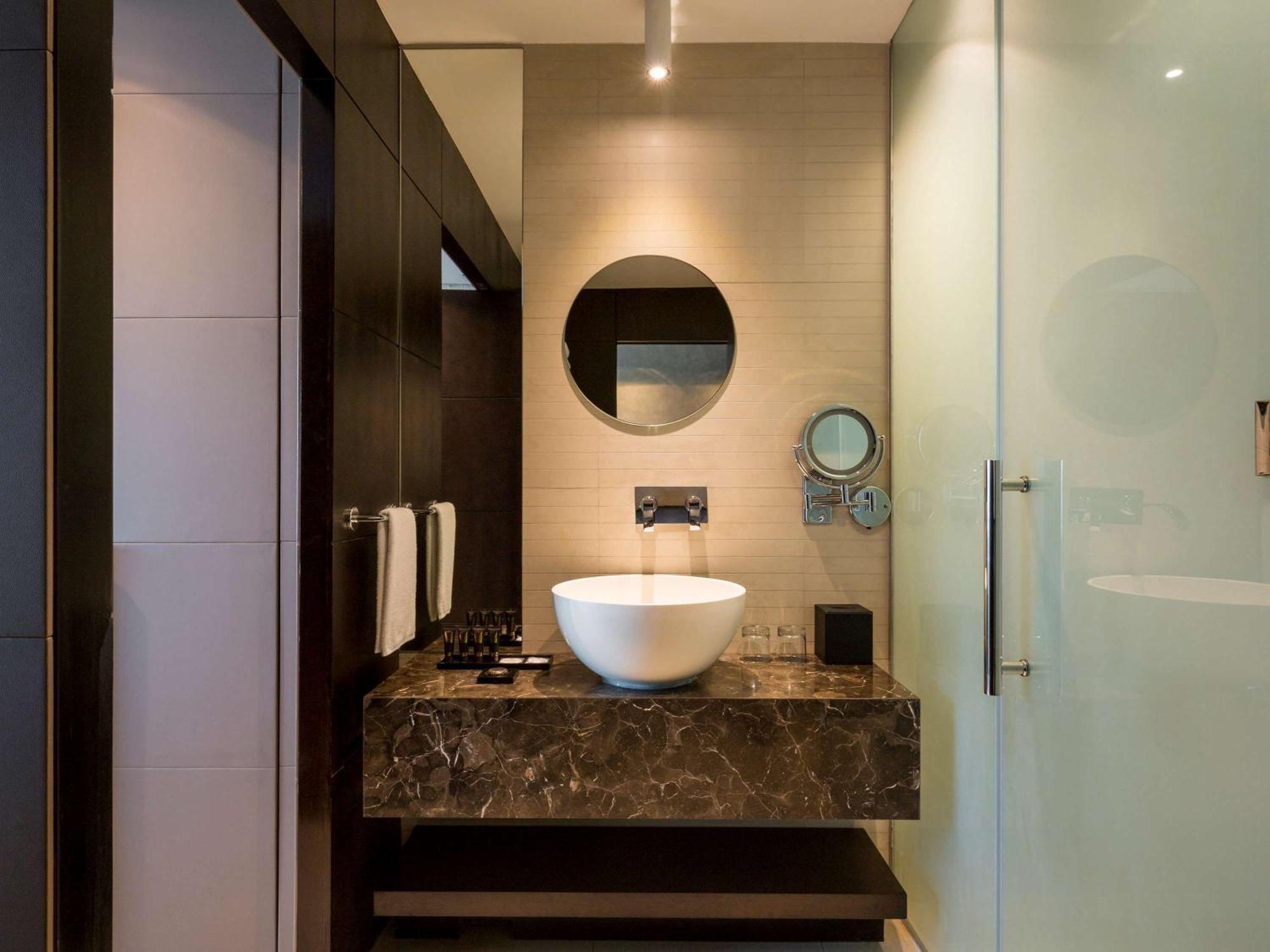 Duplex King Suite with Lounge Access - High Floor