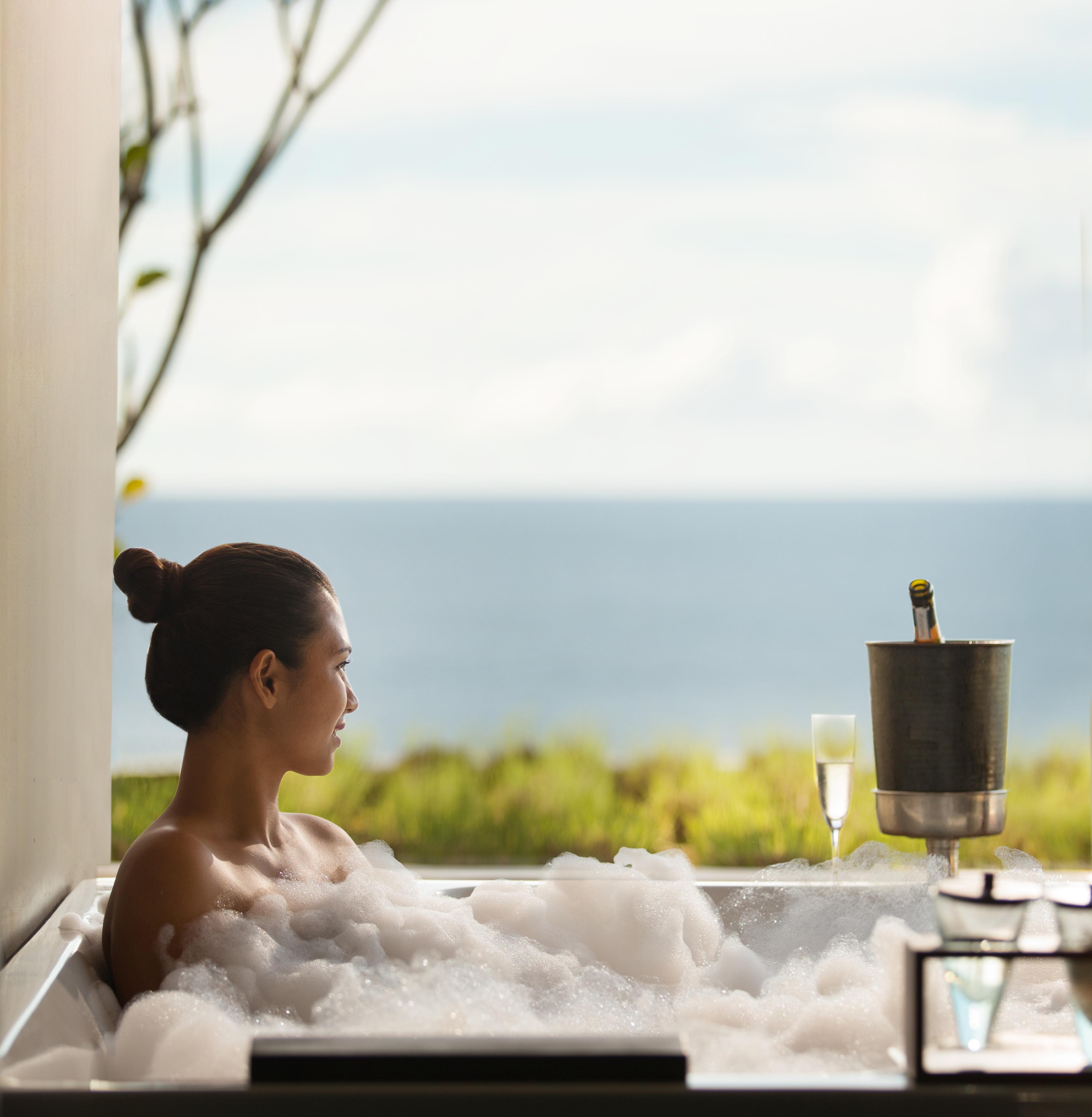 Suite con ventajas gratuitas - Frente al mar