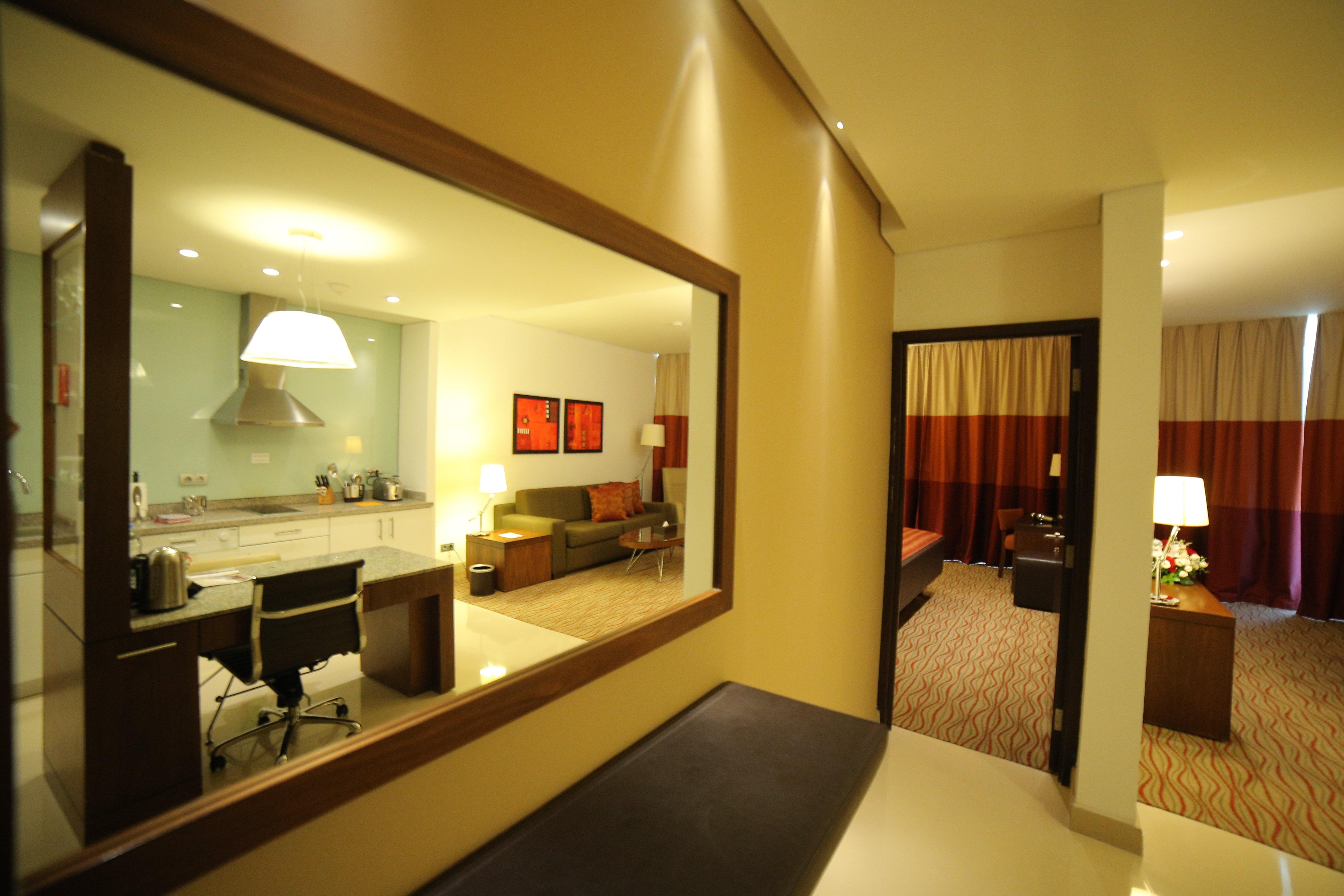 Suite de 1 dormitorio con vistas a la ciudad - 1 cama grande