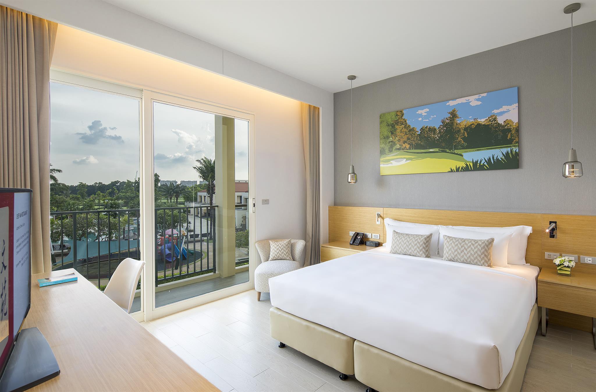 One Bedroom Suite Golf Course View