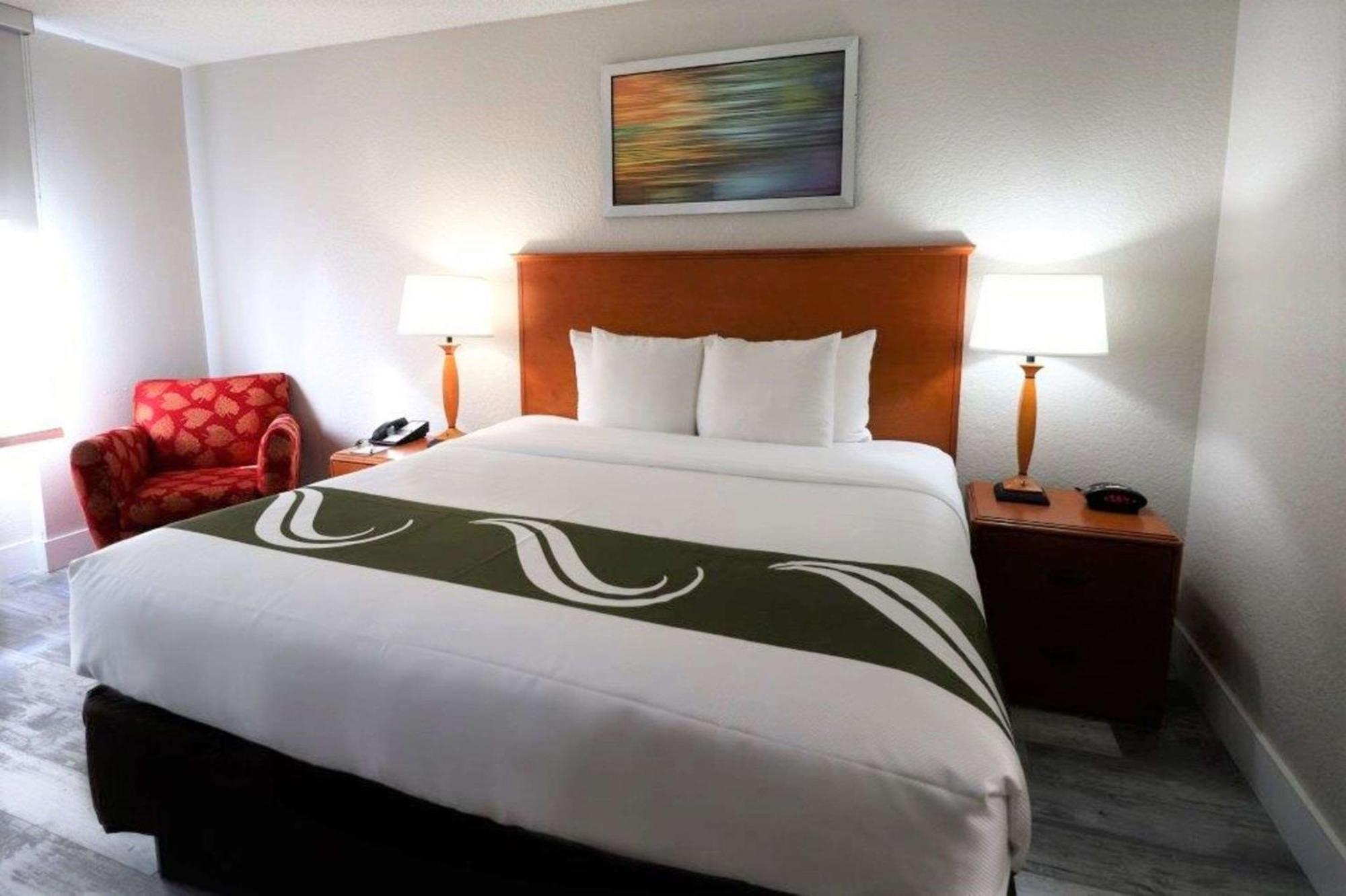 Quarto com Cama King-size