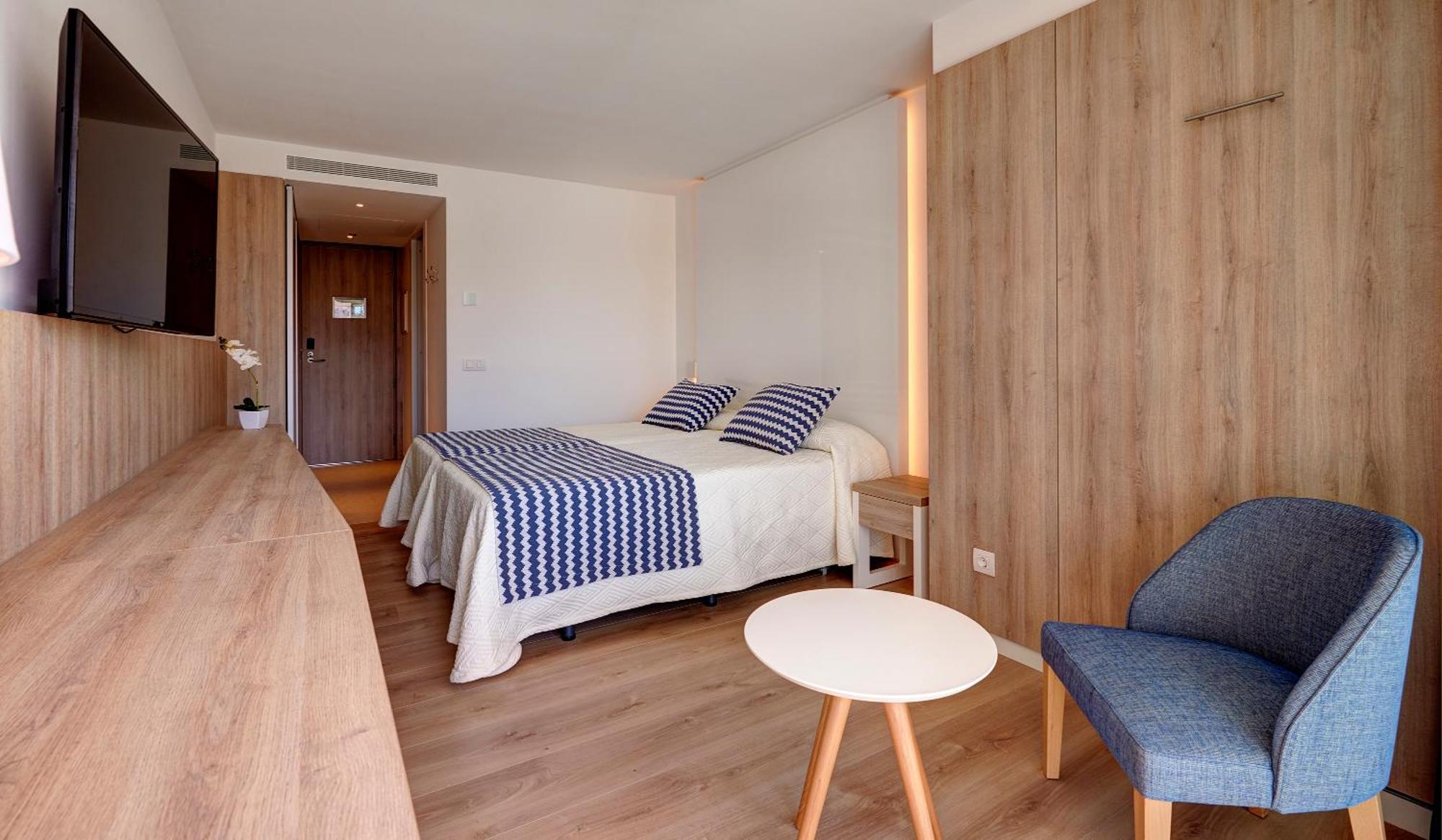 Habitación Doble con vistas al mar o a la piscina